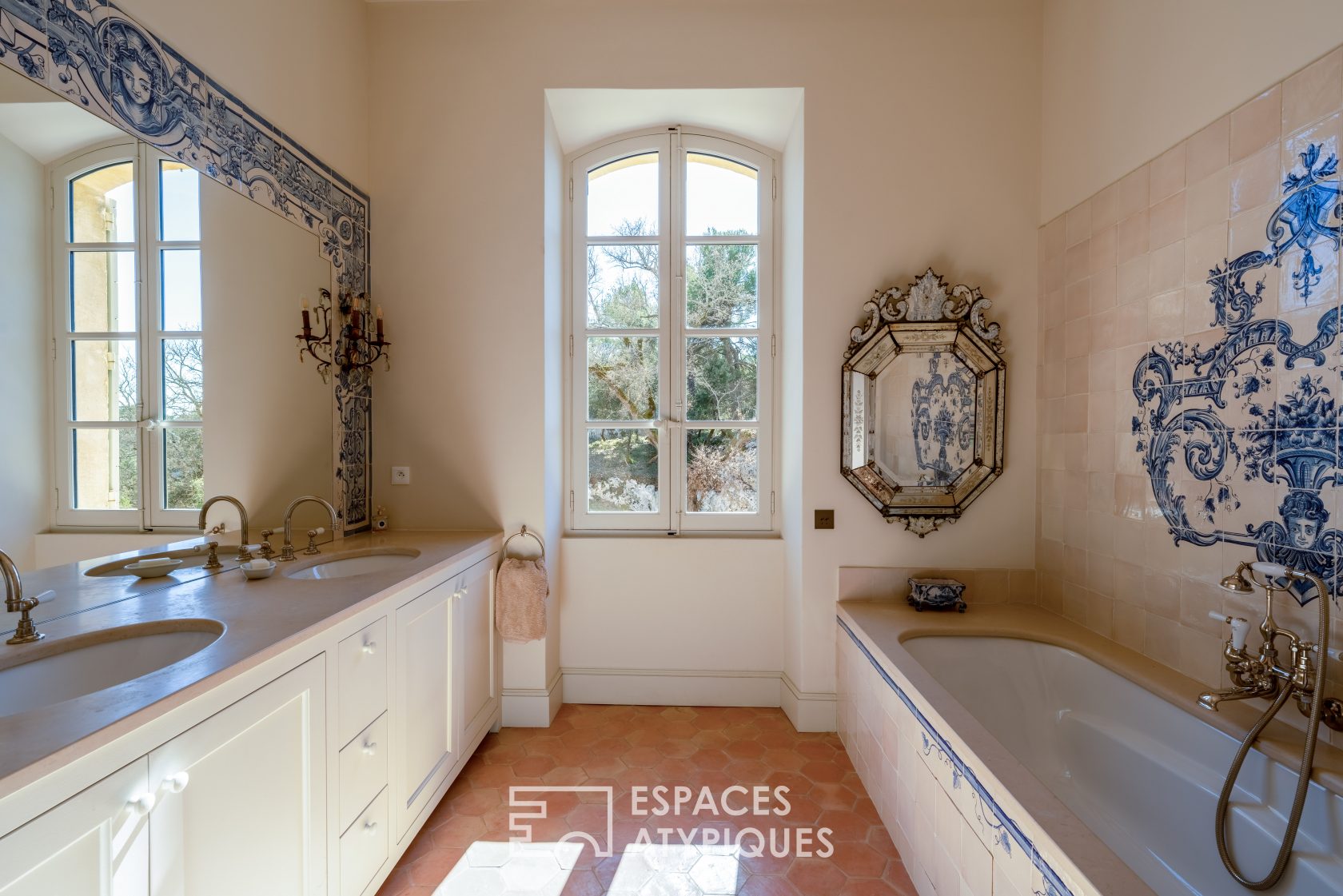 18th century Provençal bastide with garden