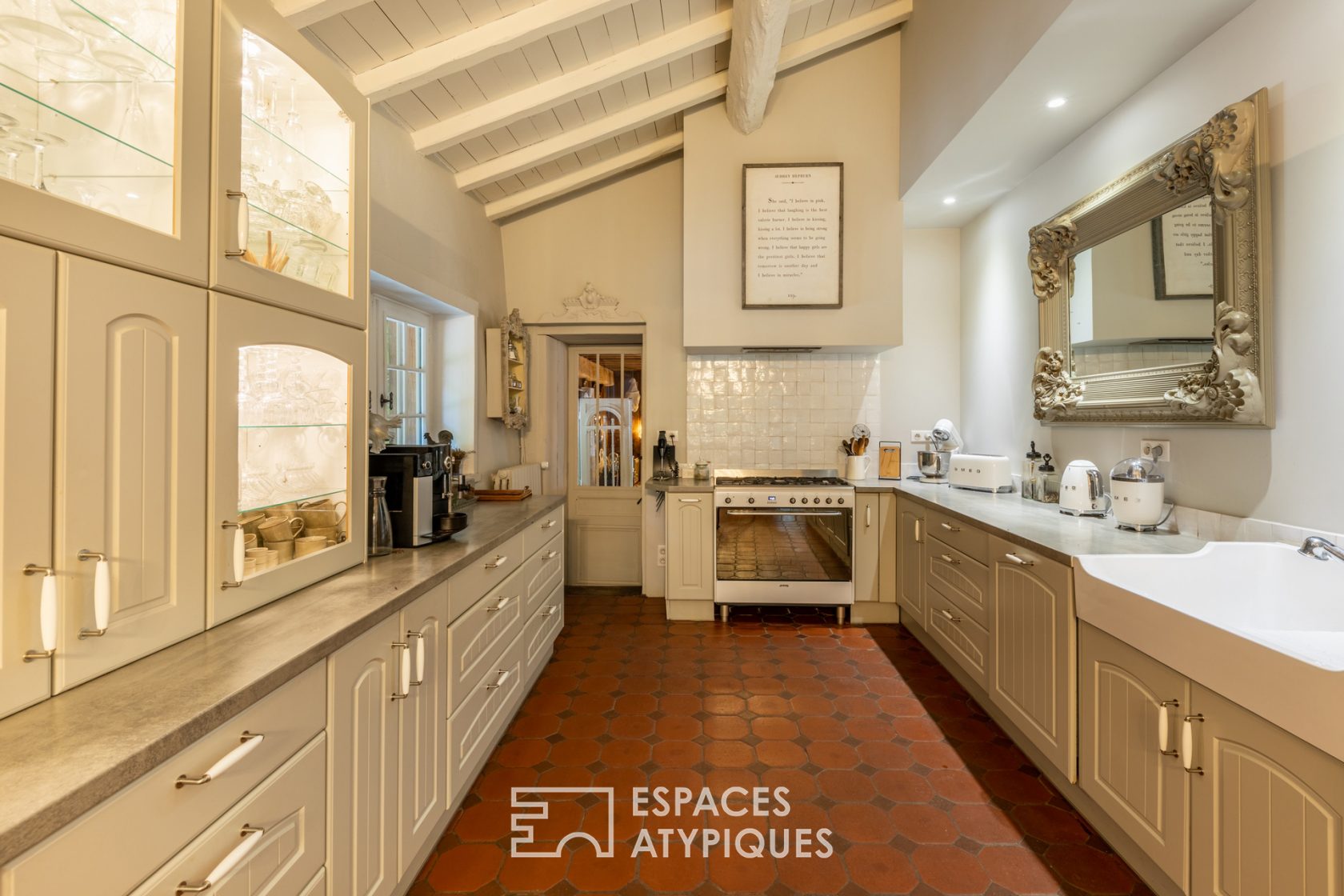 Bucolic estate in the countryside