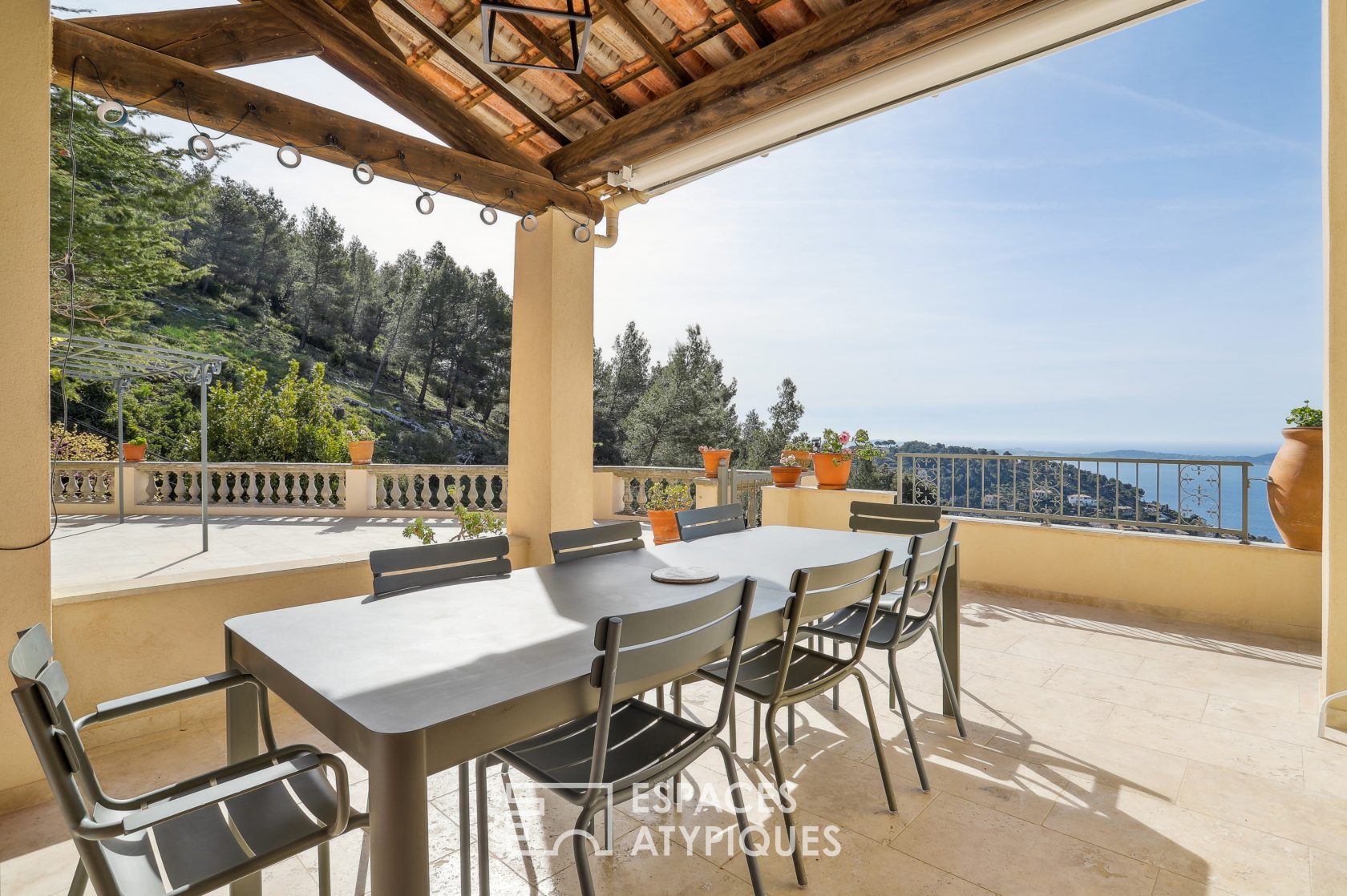 Sea view villa with Mediterranean garden