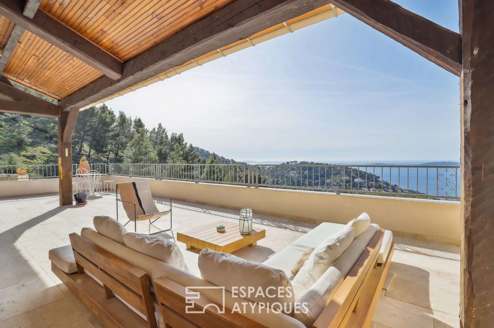 Sea view villa with Mediterranean garden