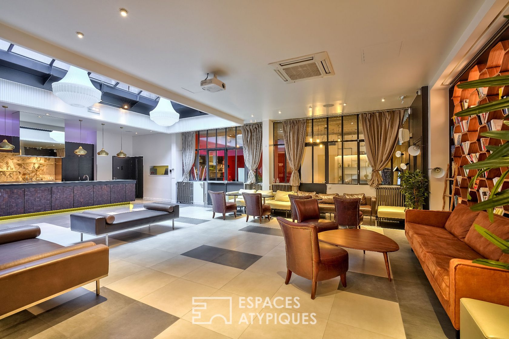 Bastille loft