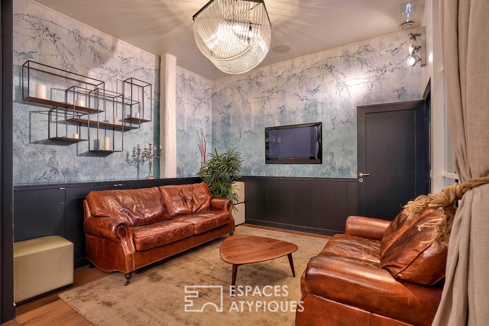 Bastille loft