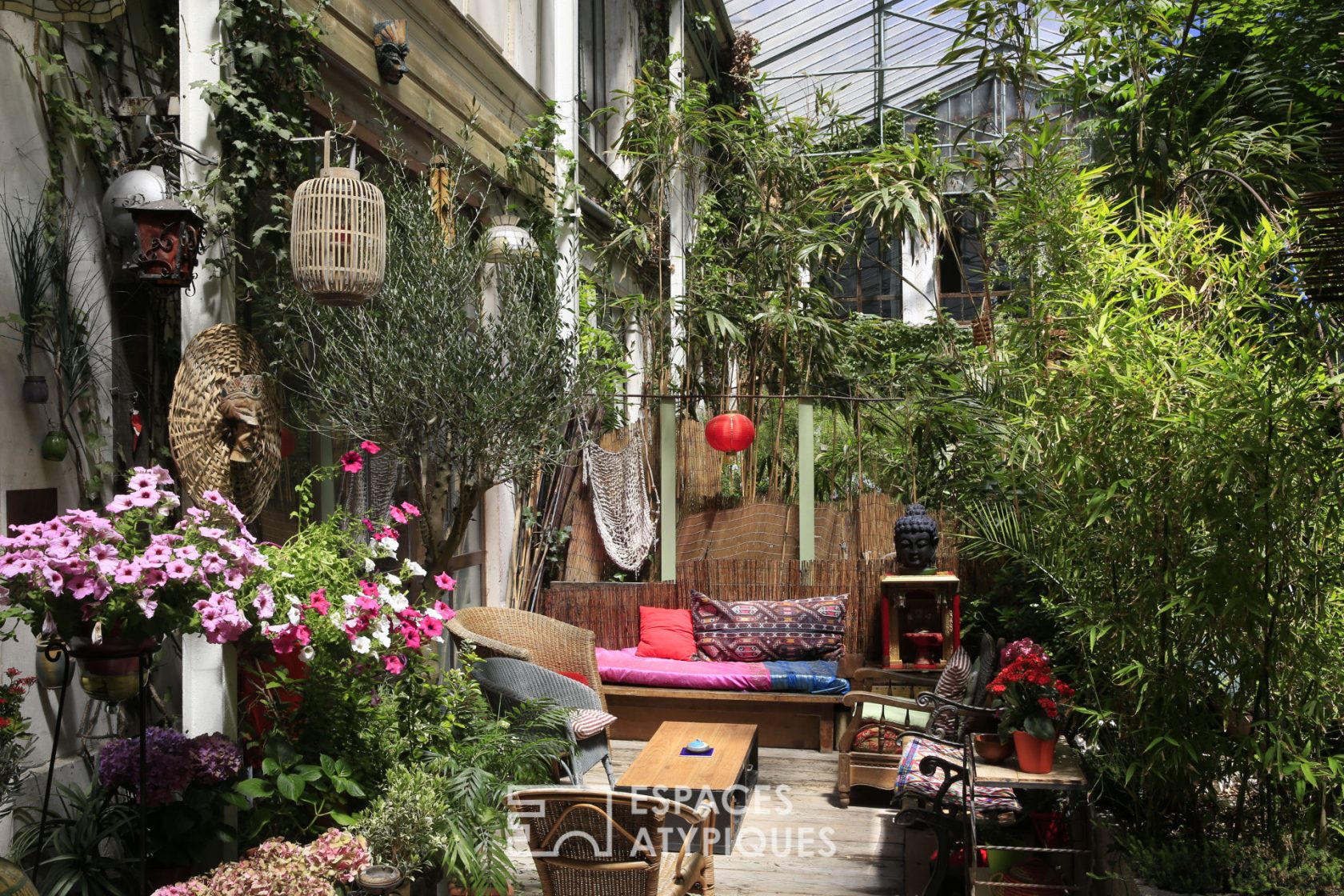 Colorful loft 10th