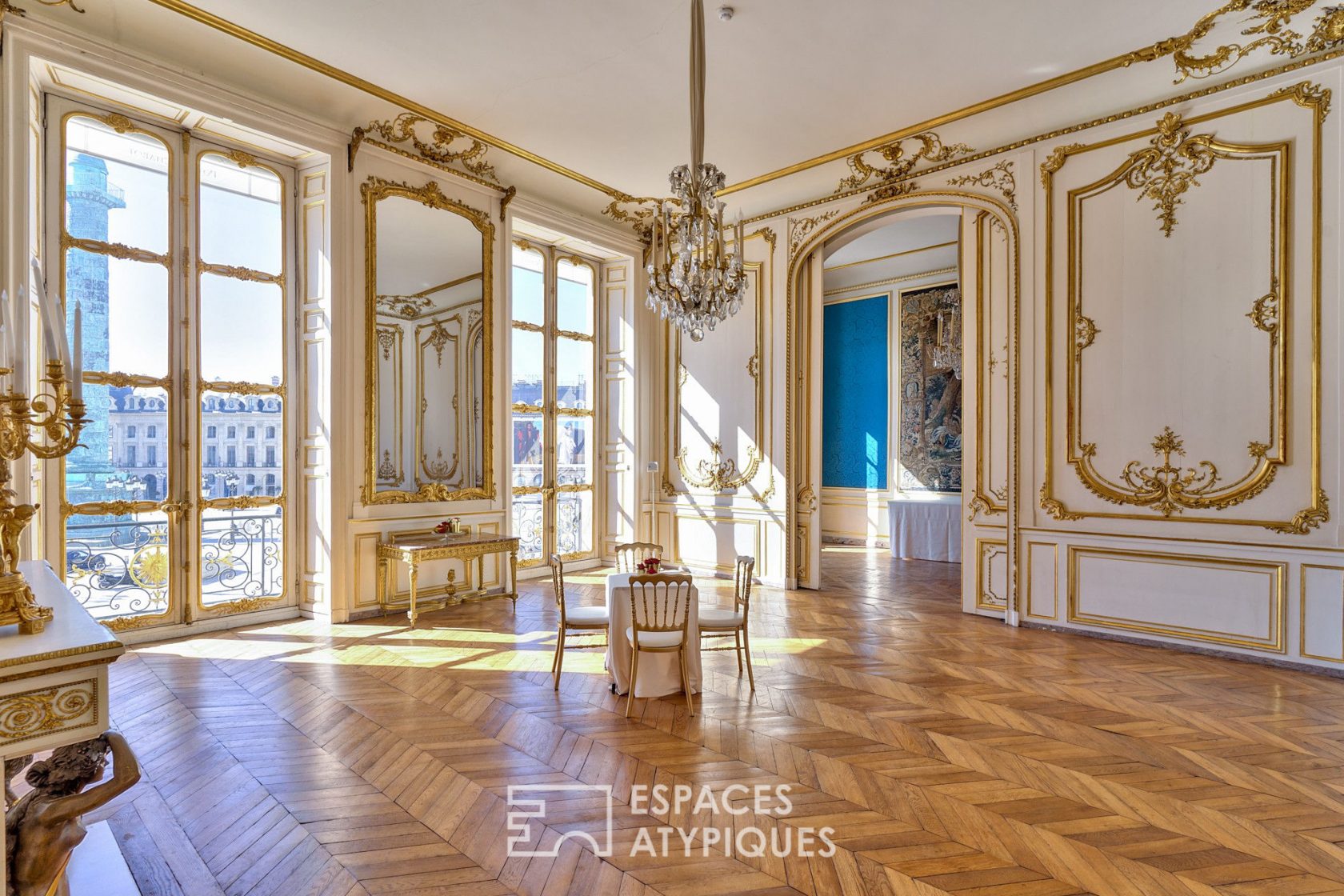 The XVIII lounges