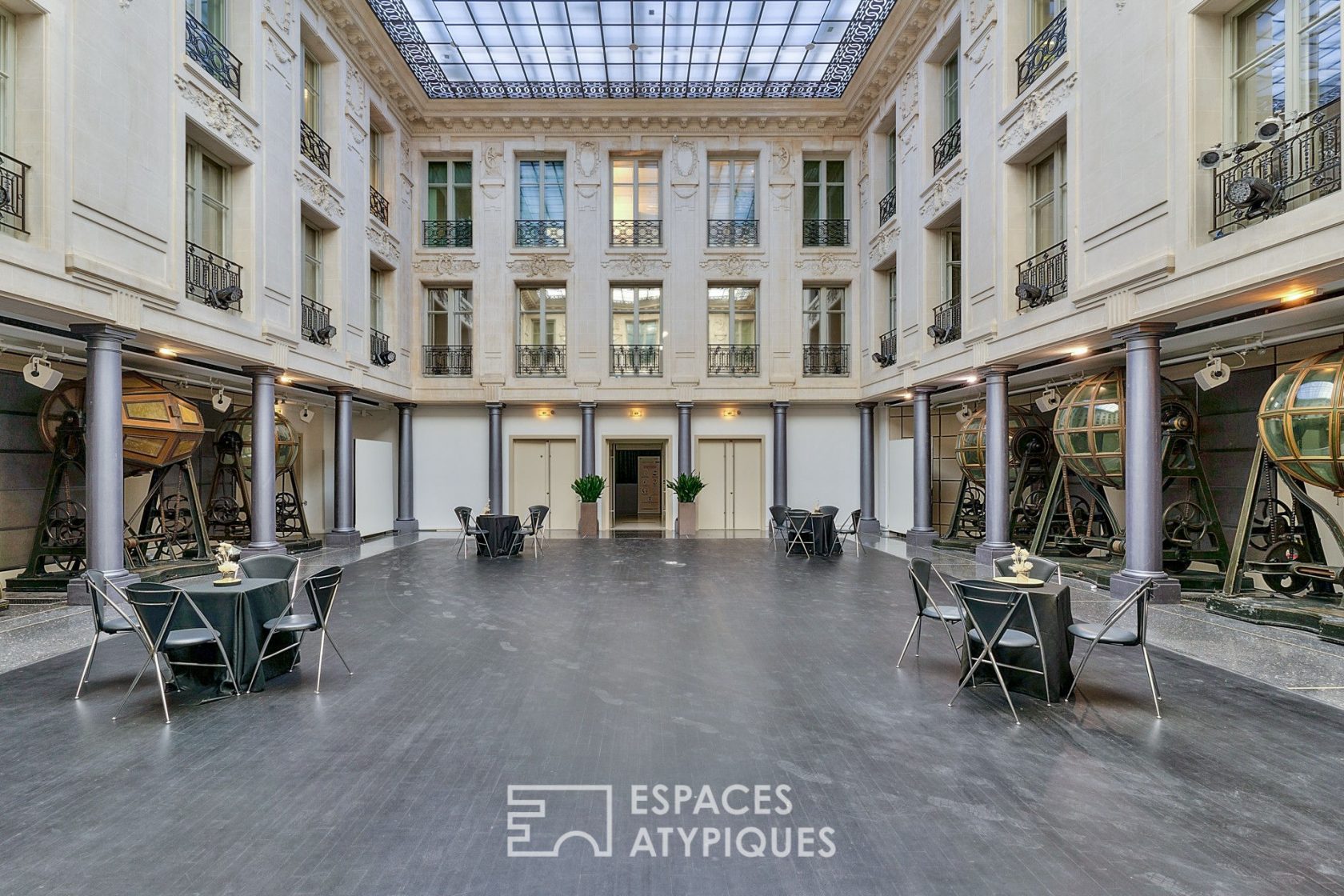 The XVIII lounges
