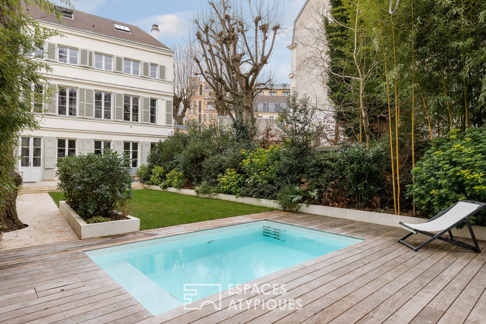 Pantheon House
