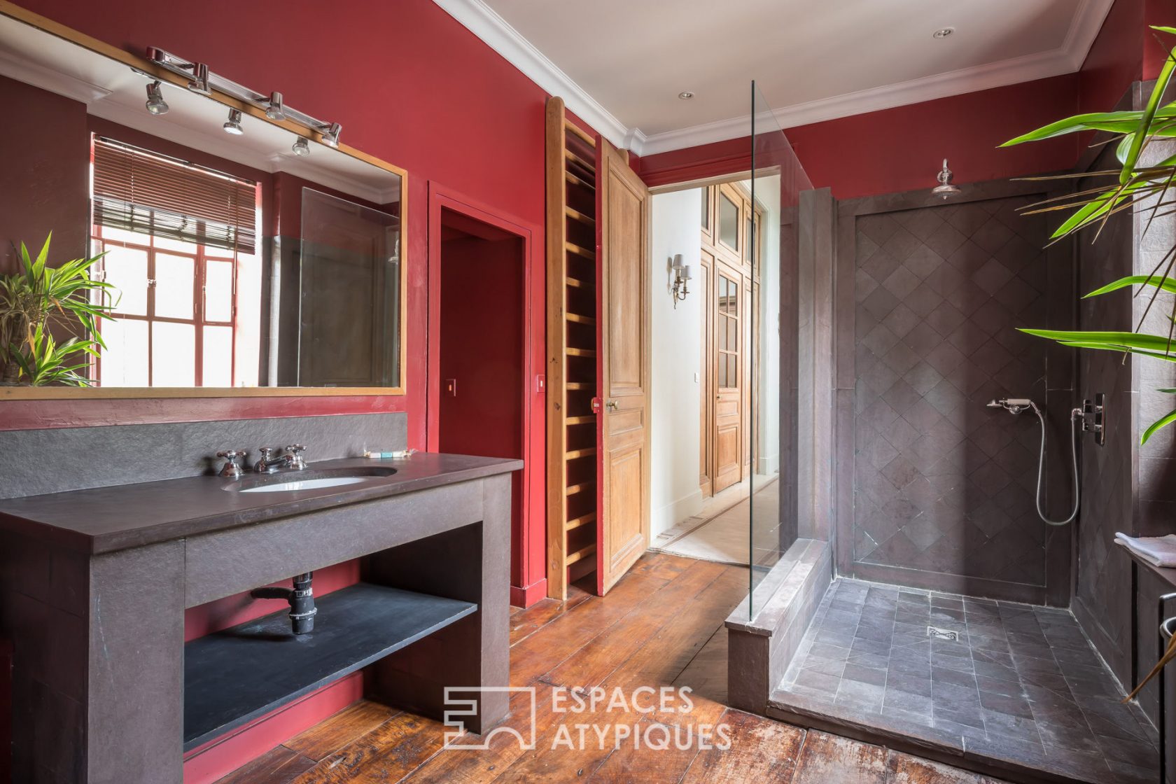 Private mansion 16