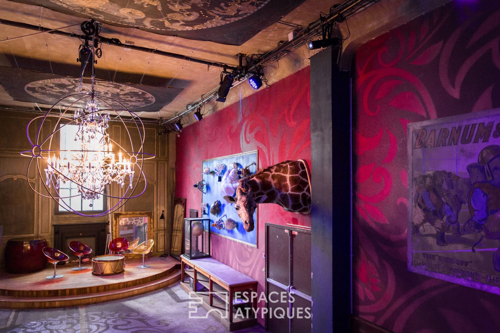 Curiosity room 20