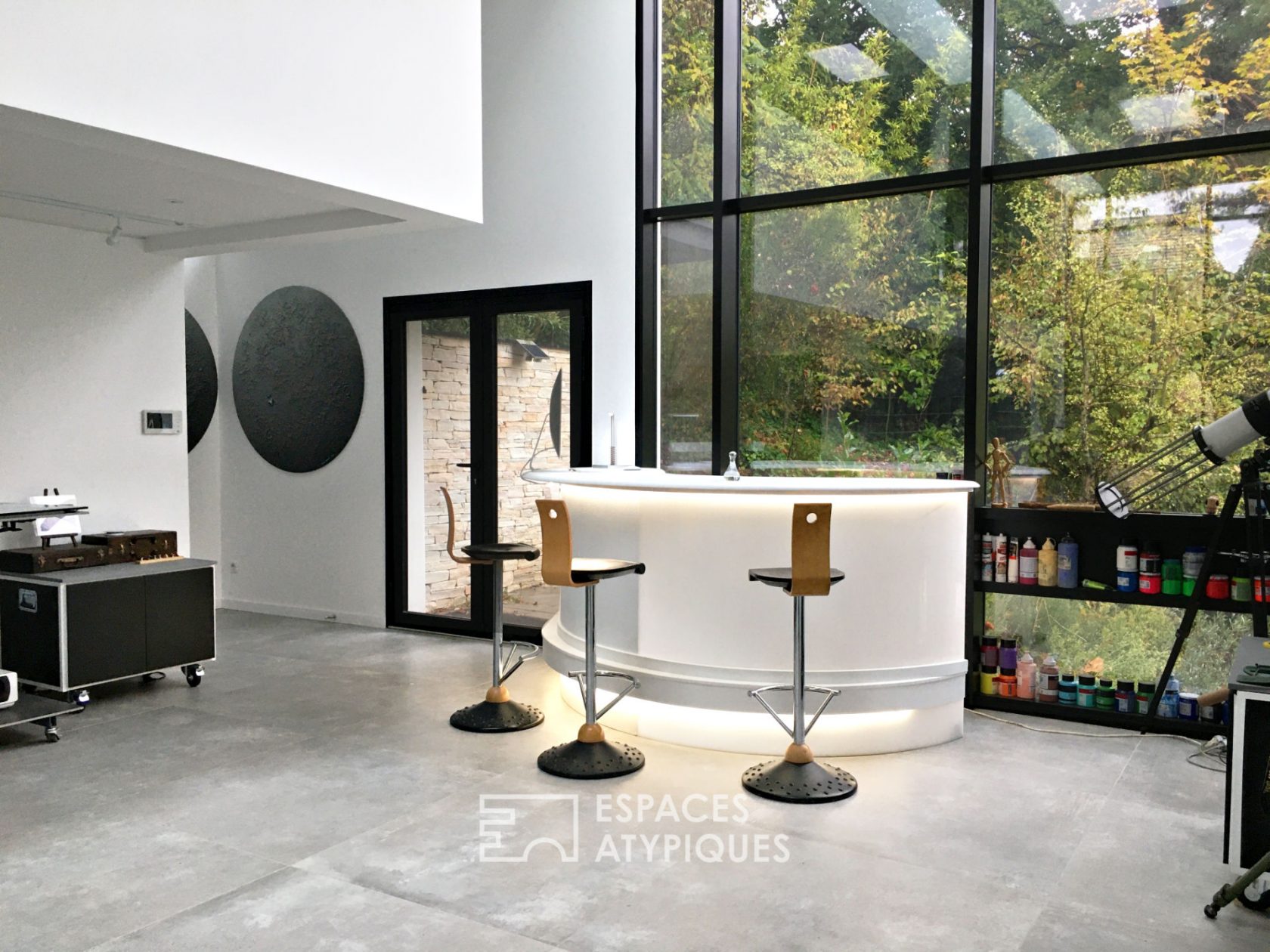 Workshop with swimming pool 92