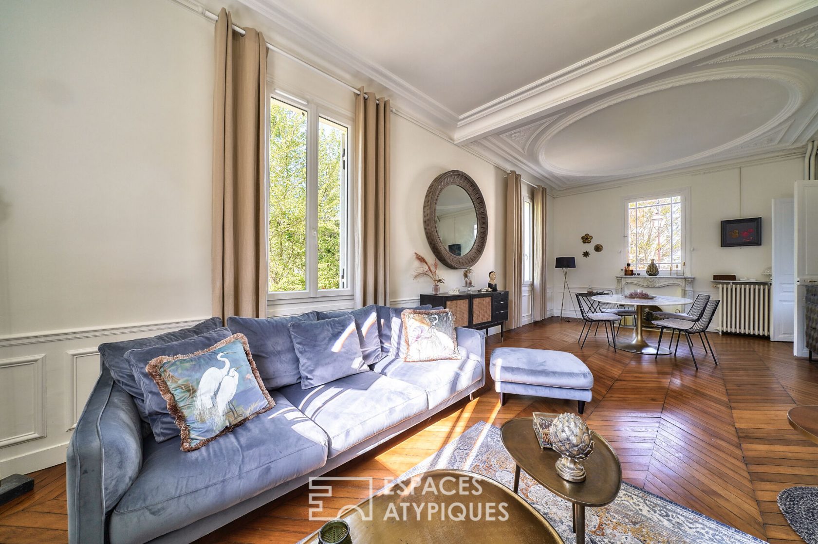 Decorated bourgeois house