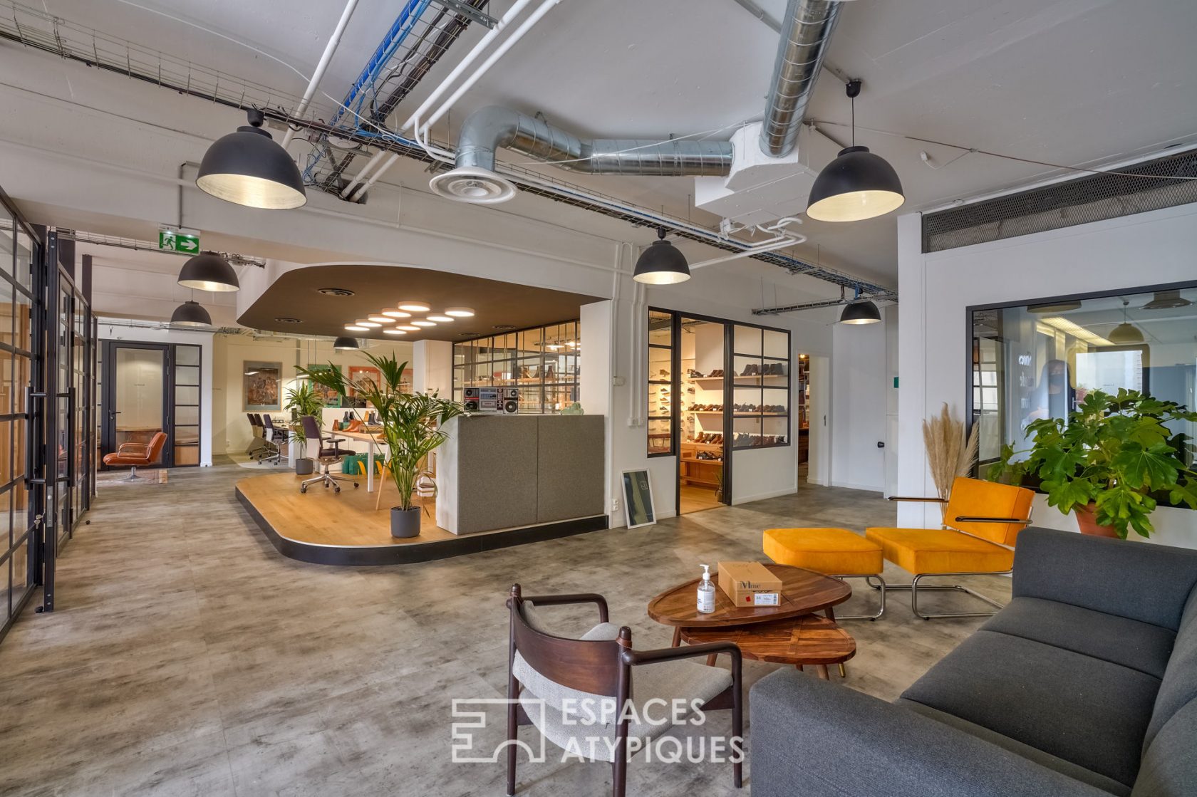 Showroom-Office