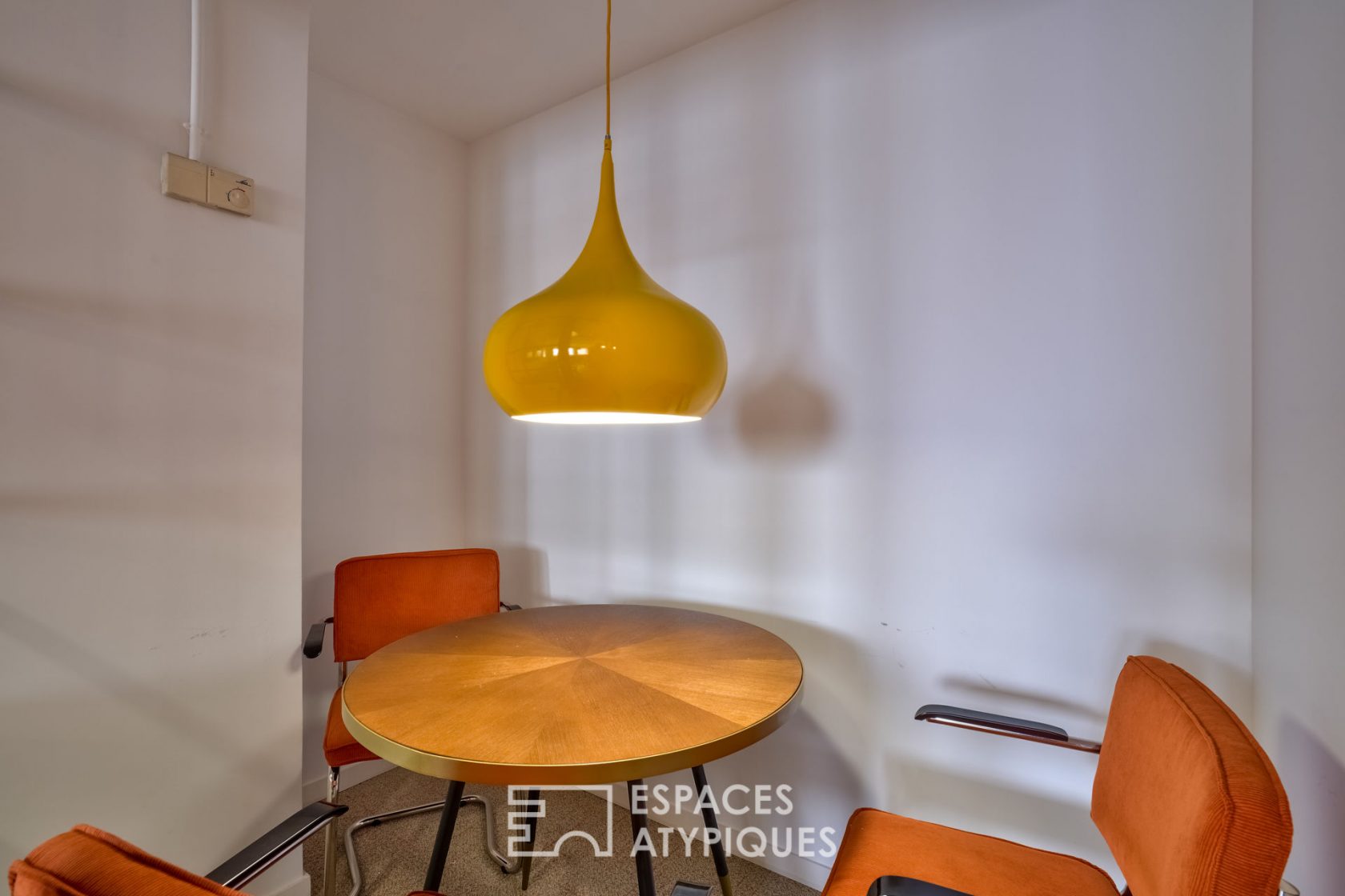 Showroom-Office