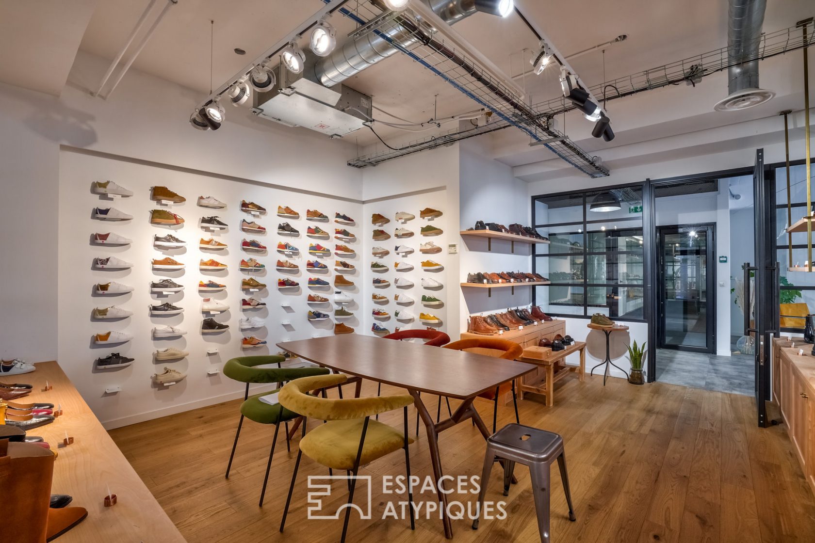 Showroom-Office
