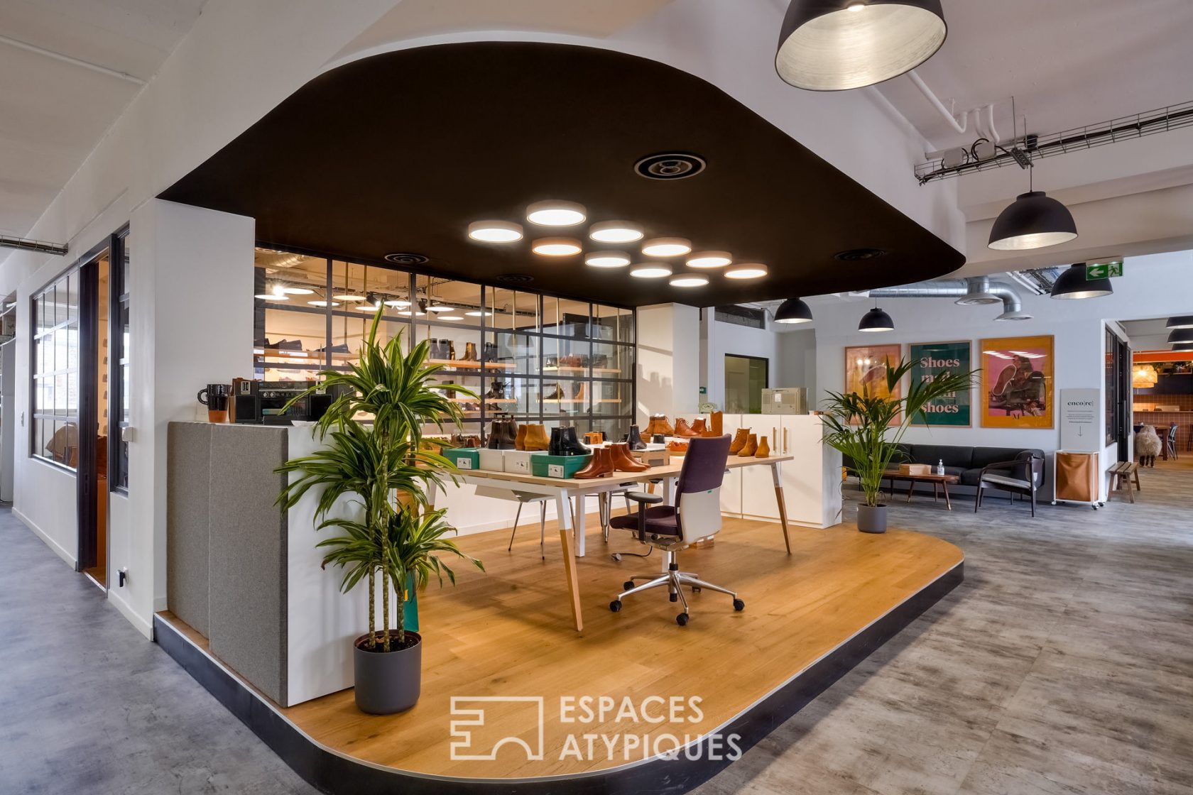 Showroom-Office