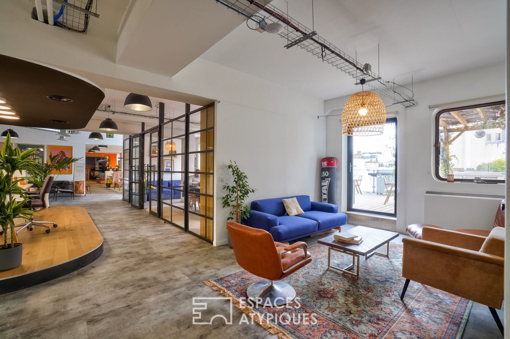 Showroom-Office