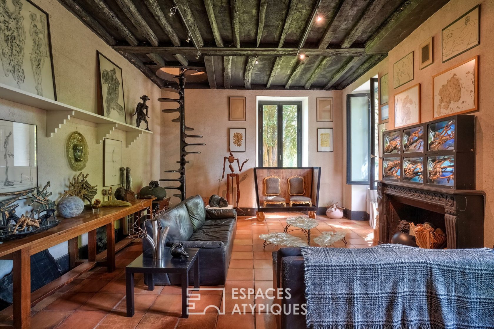 Architect house with artist’s studio