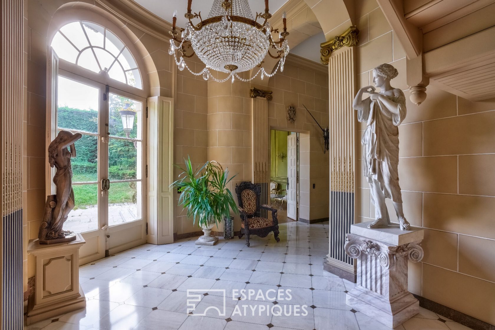 Private mansion 92