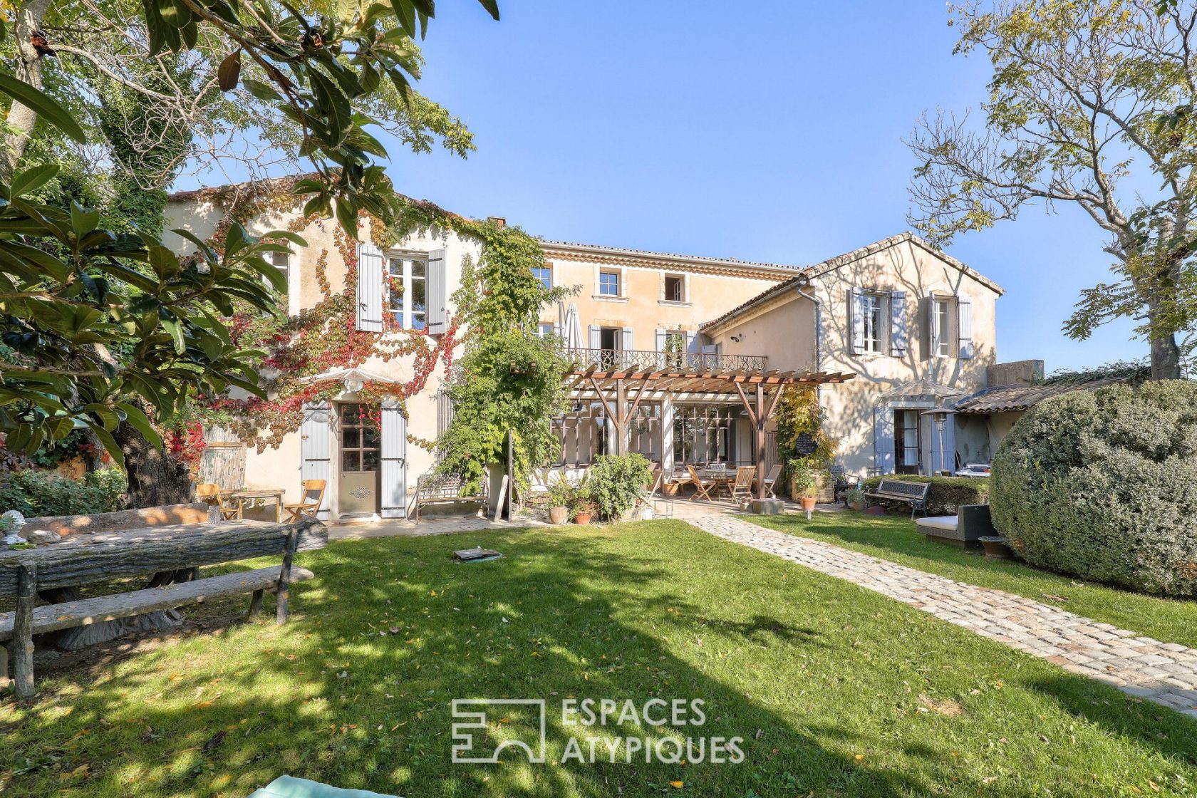 The Provencal farmhouse