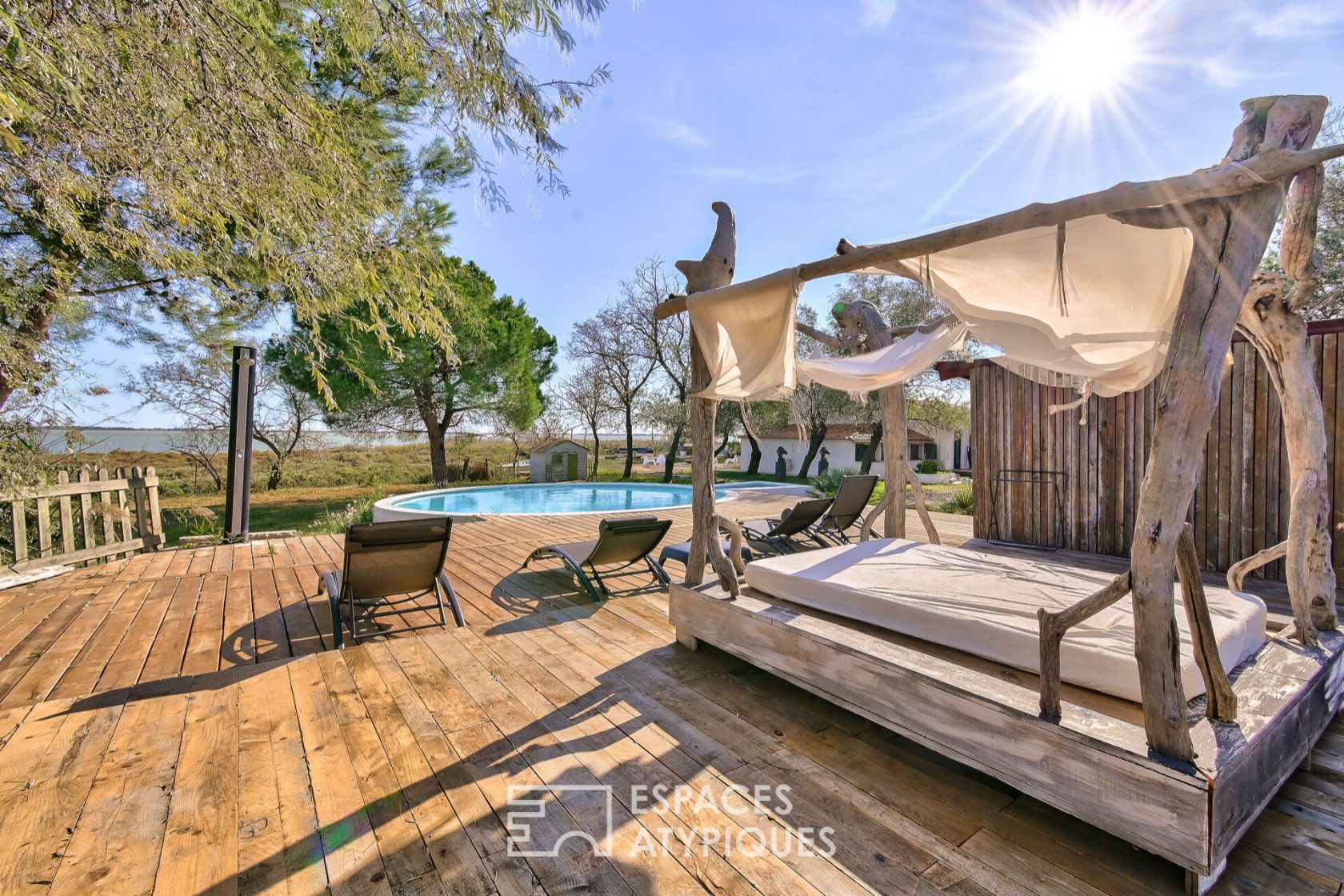 Maugio house overlooking the Camargue