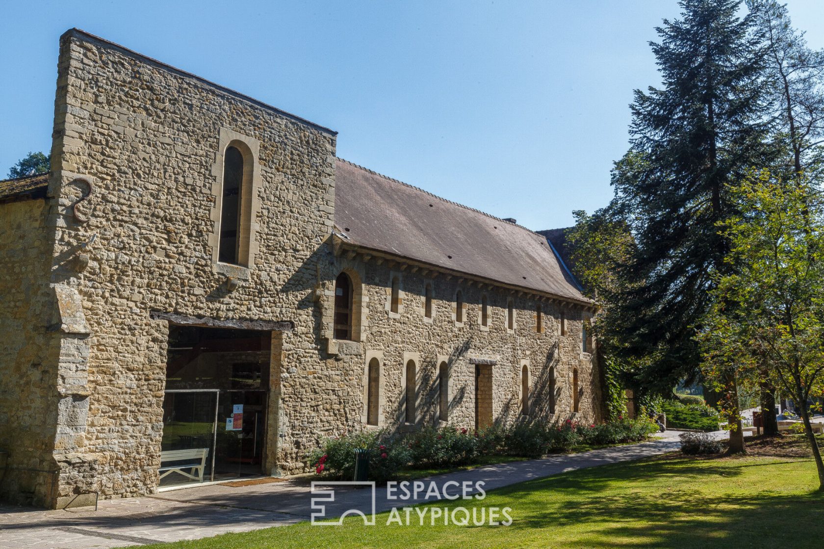 Estate with Golf