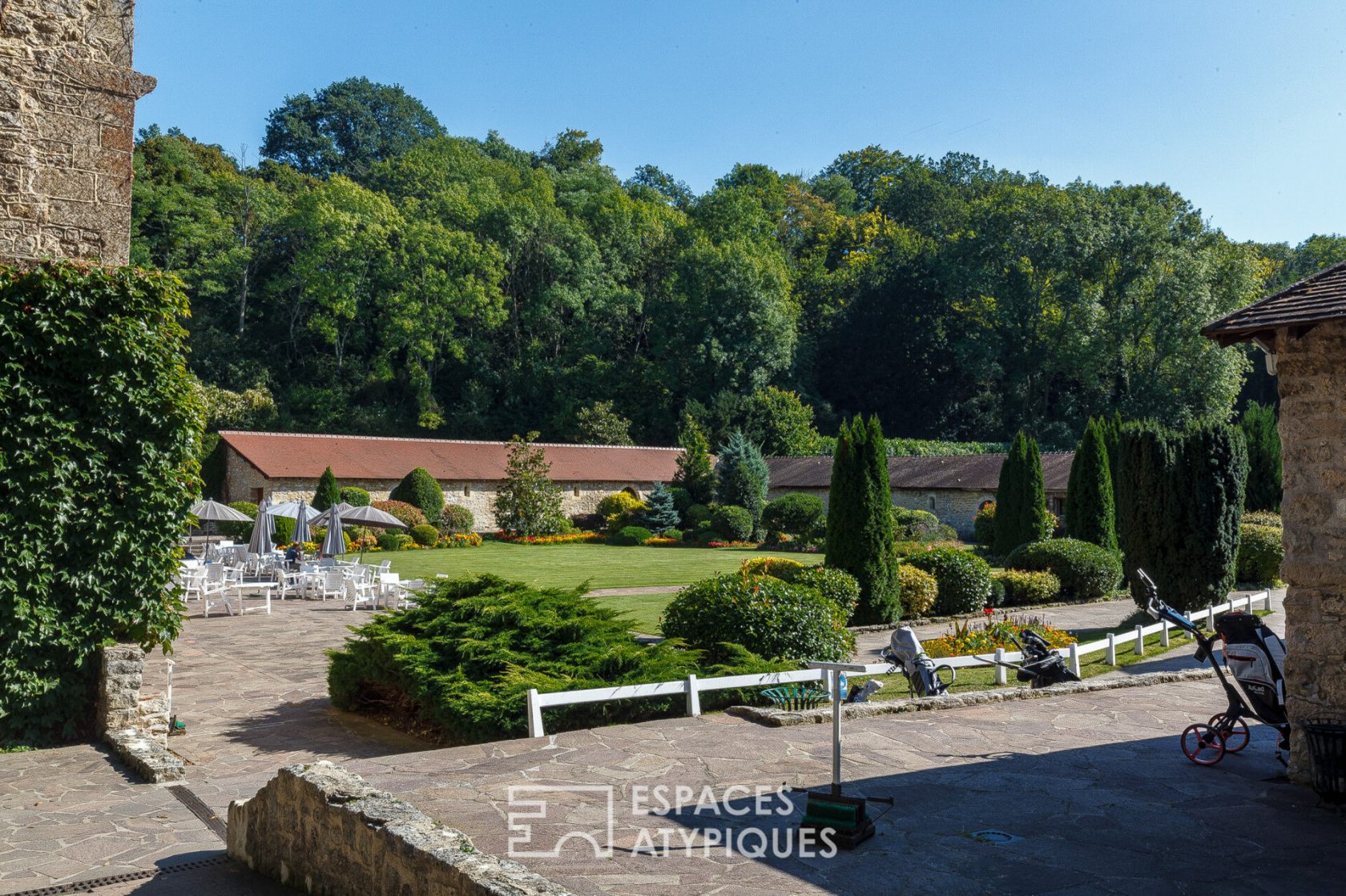 Estate with Golf