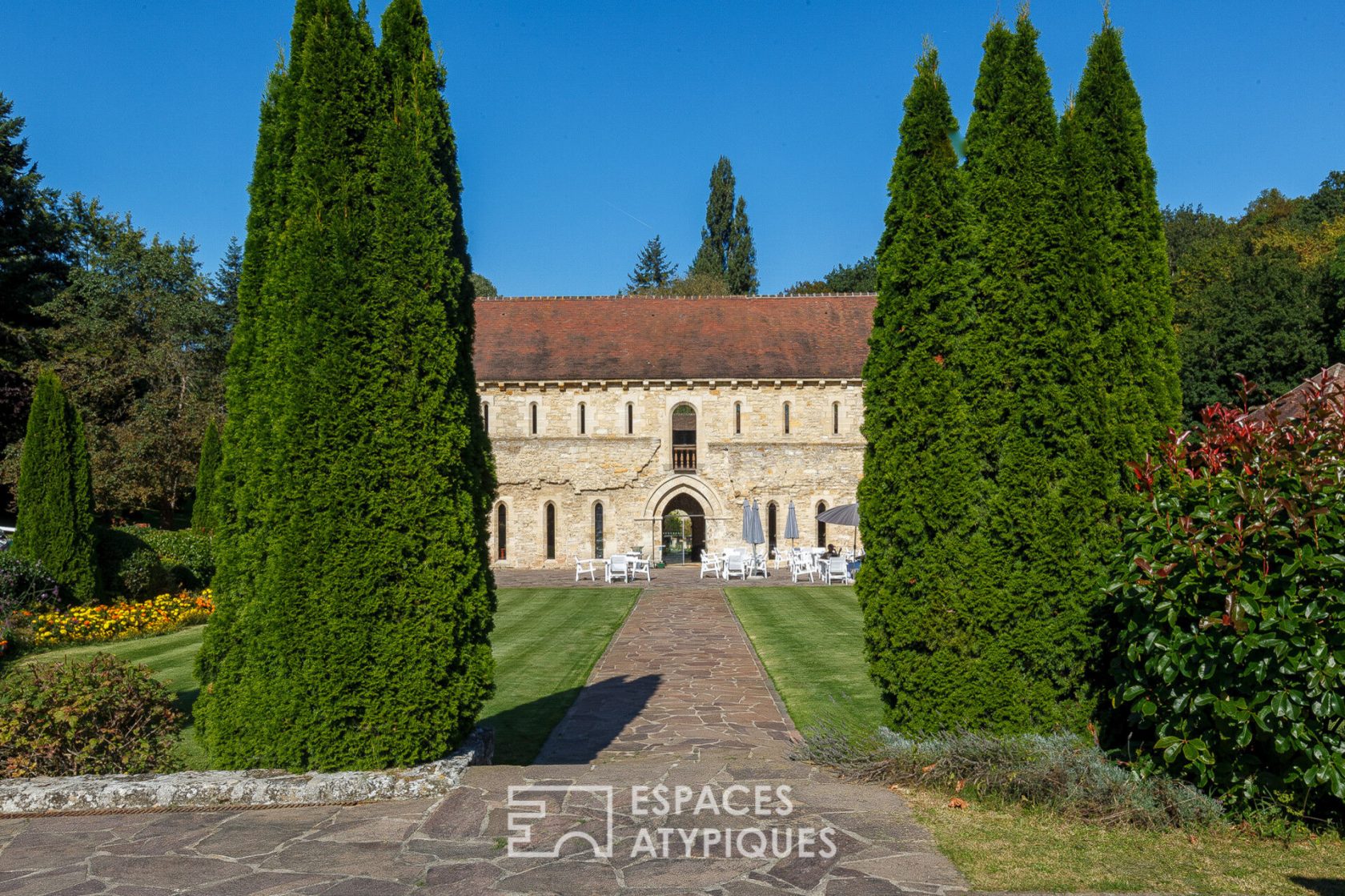 Estate with Golf