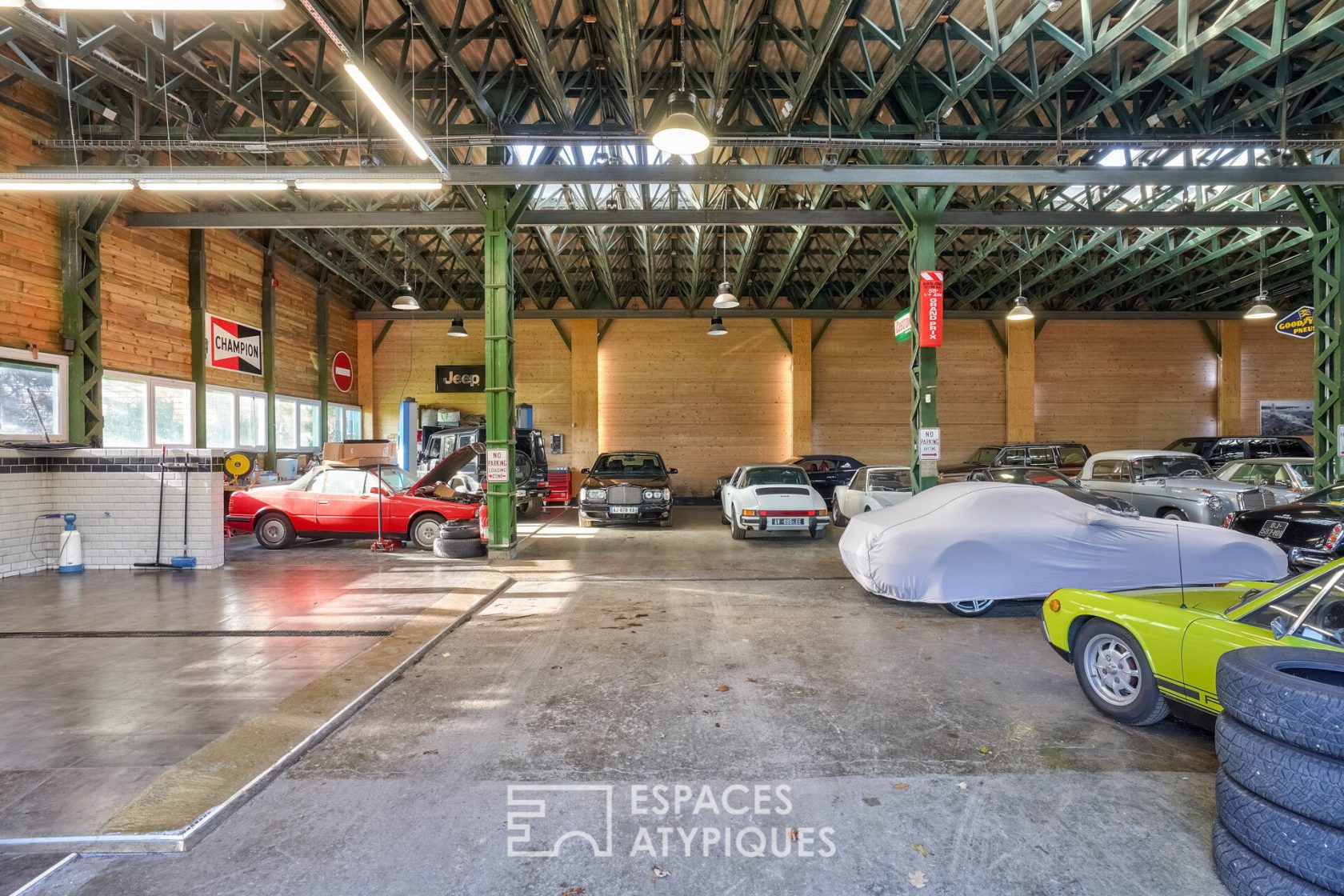 The classic car space