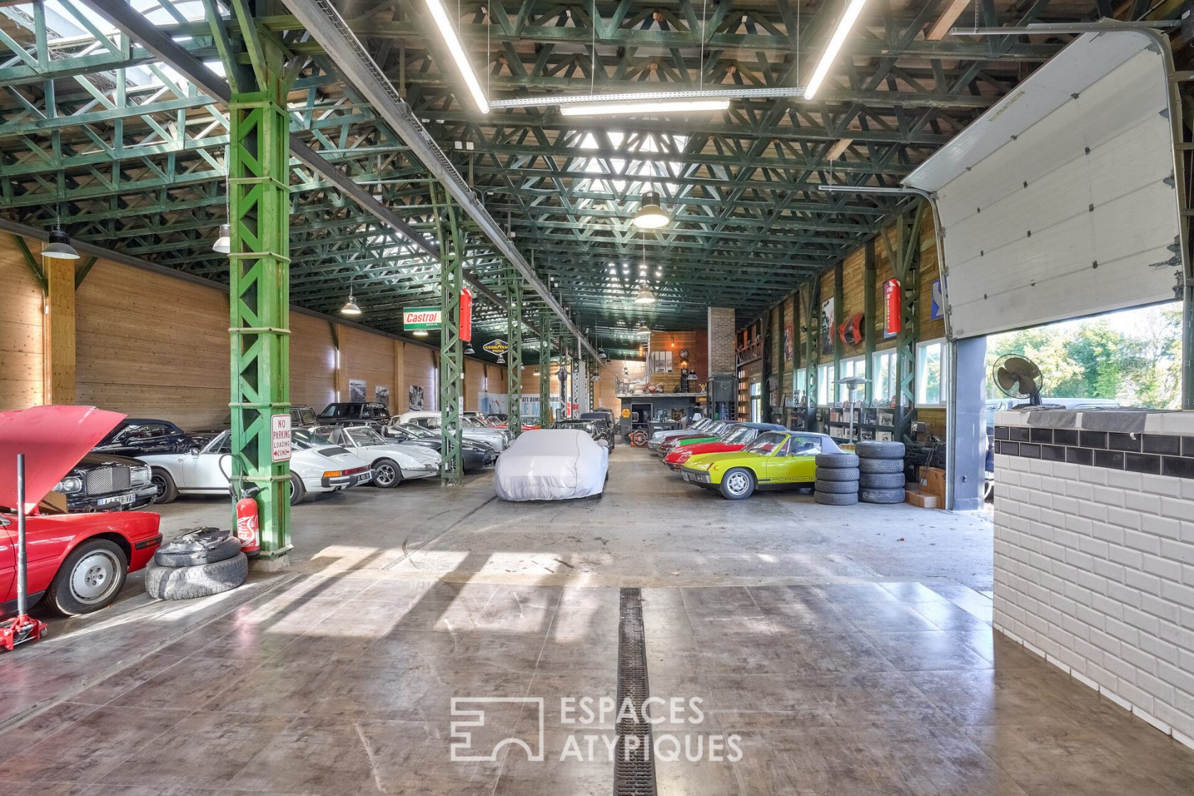 The classic car space