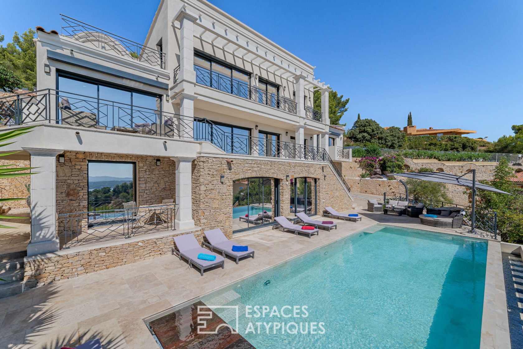Villa incroyable avec vue mer