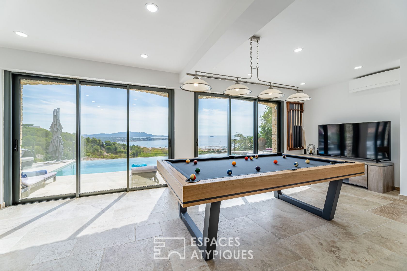 Villa incroyable avec vue mer