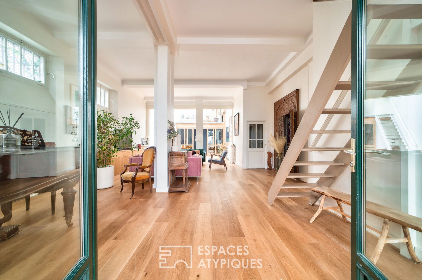 Loft house under glass 92