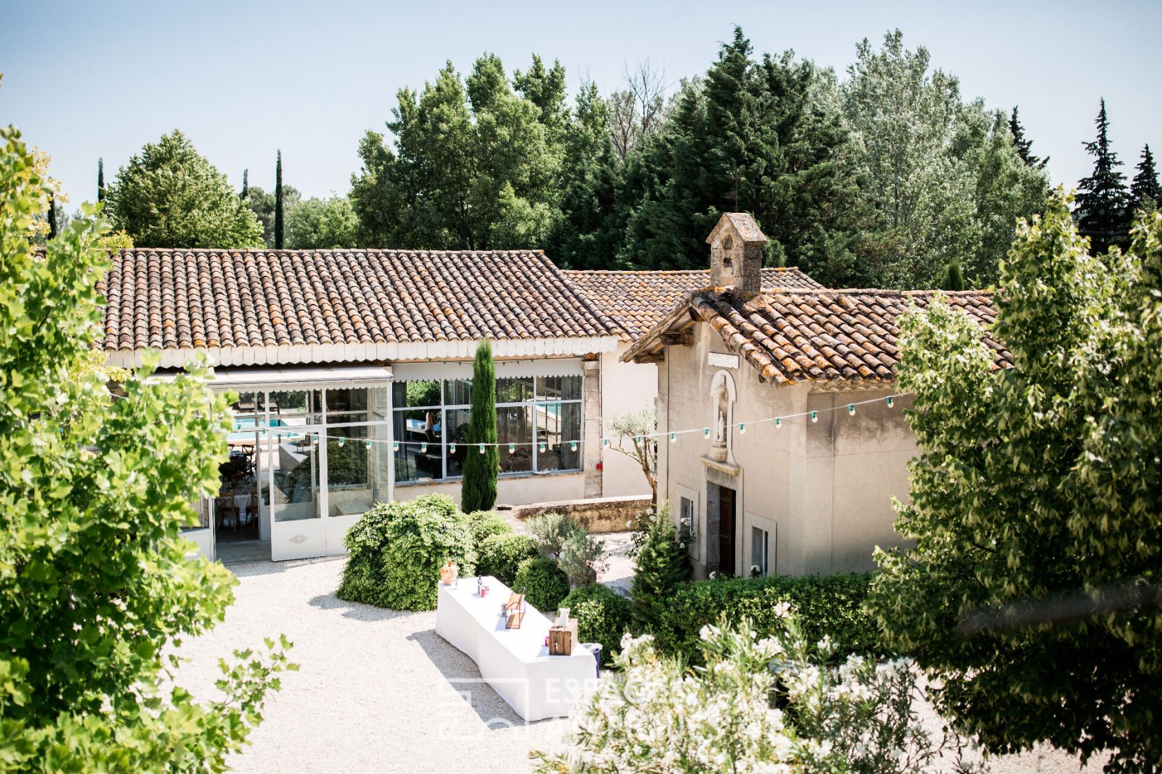 Flowered Domain in Provence