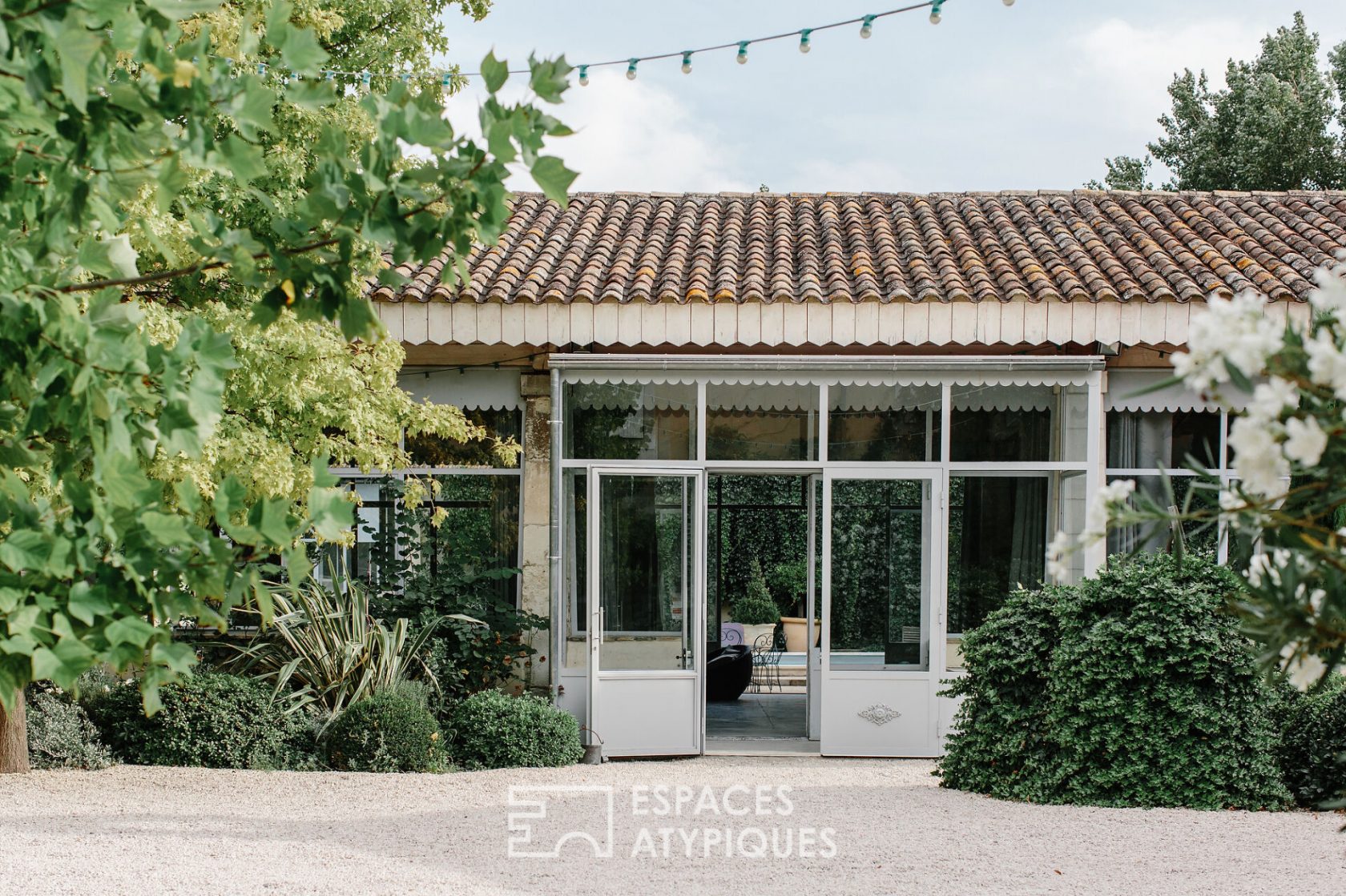 Flowered Domain in Provence