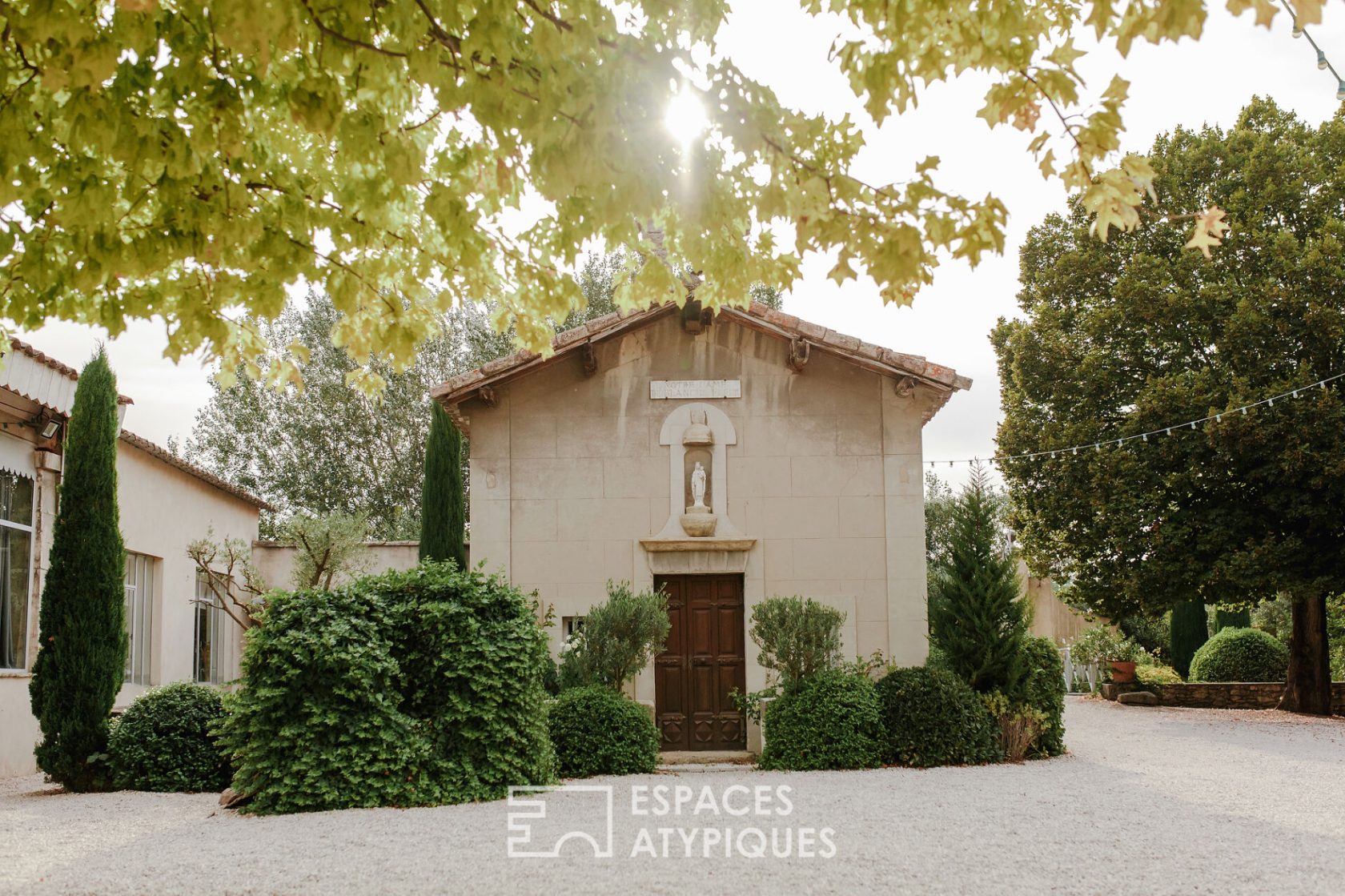 Flowered Domain in Provence