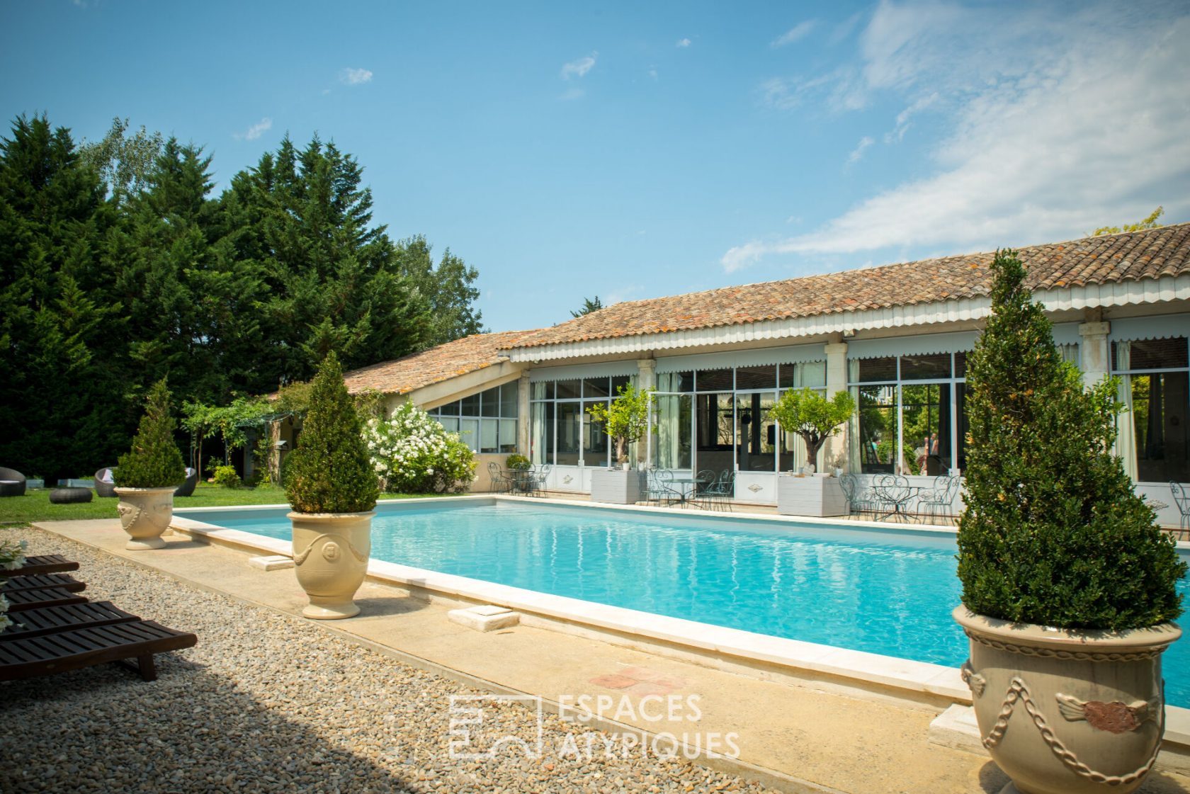 Flowered Domain in Provence