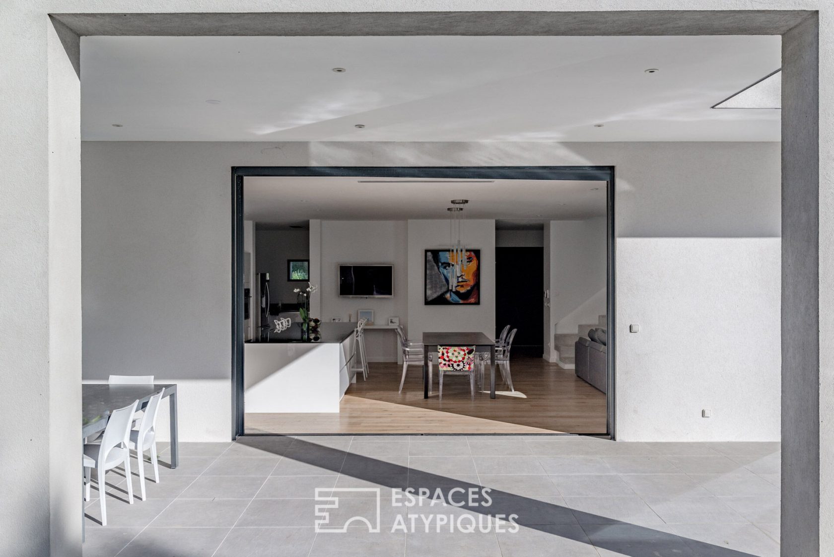 Contemporary architect’s house with view on pine forest