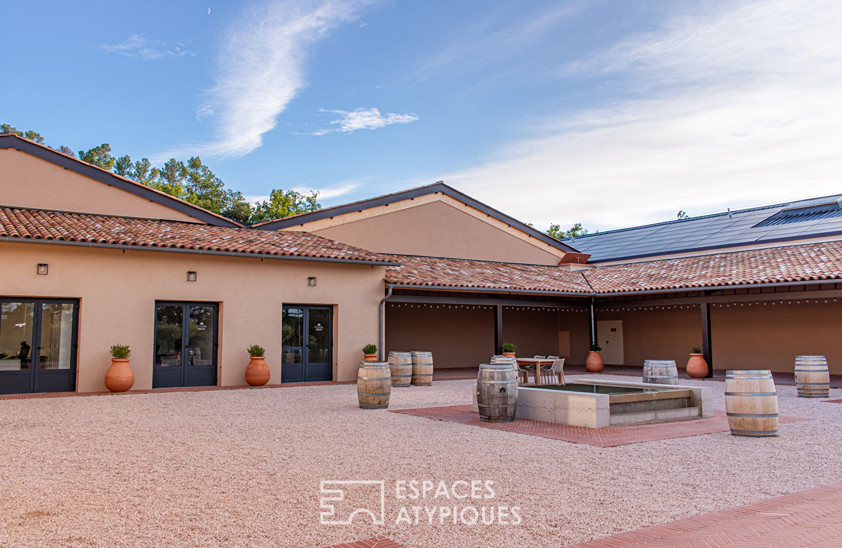 Provencal domain full of charm