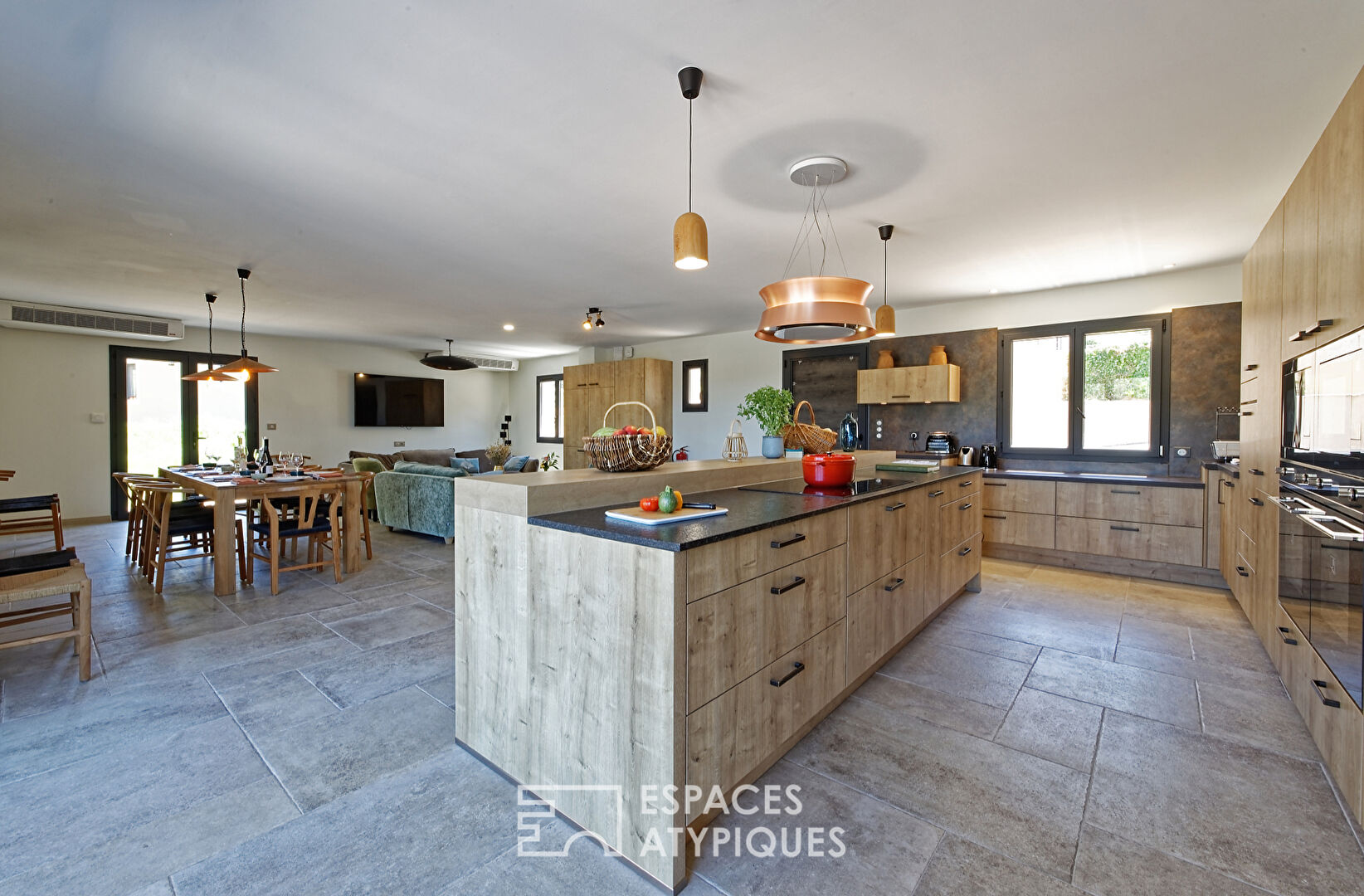 Provencal domain full of charm
