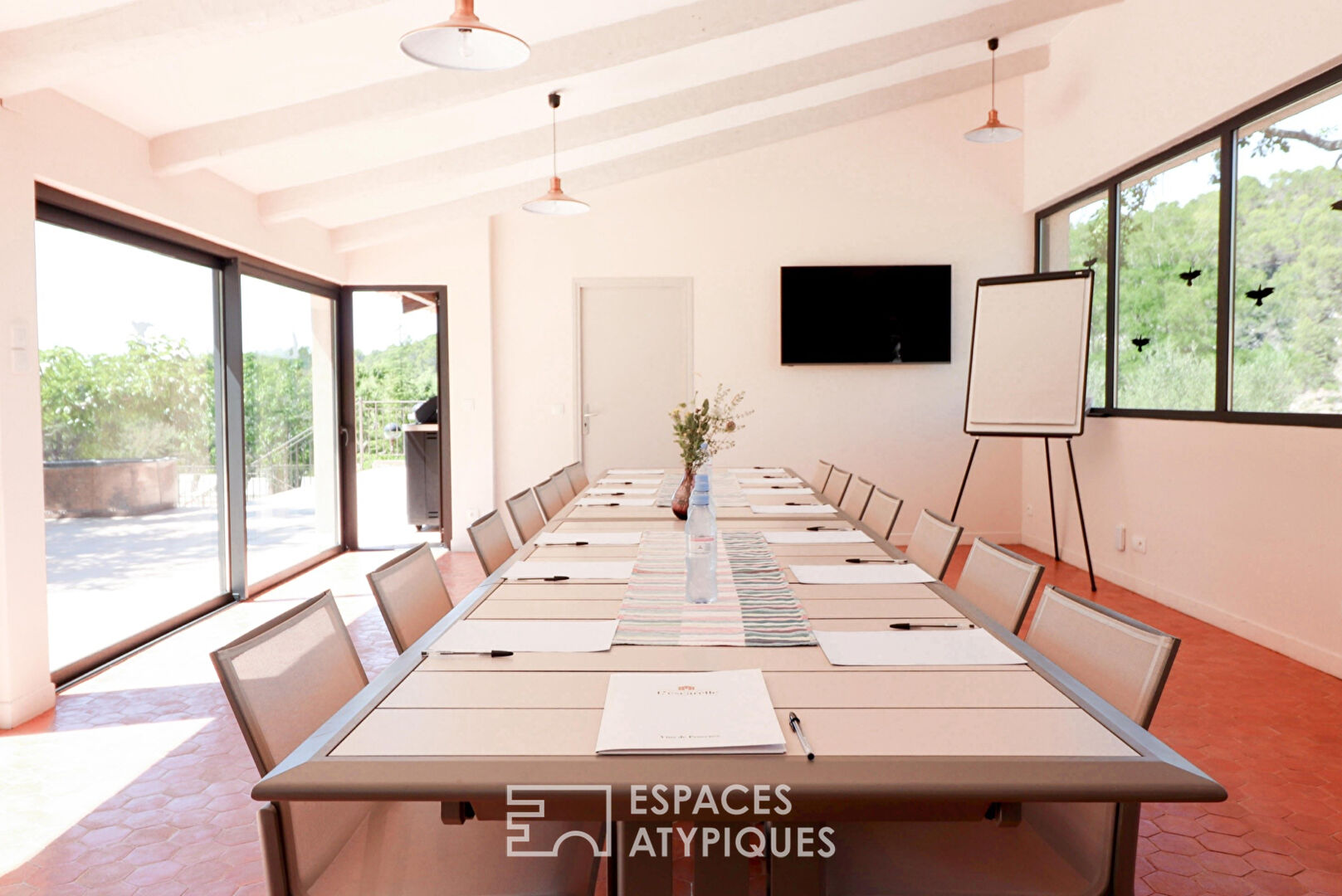 Provencal domain full of charm