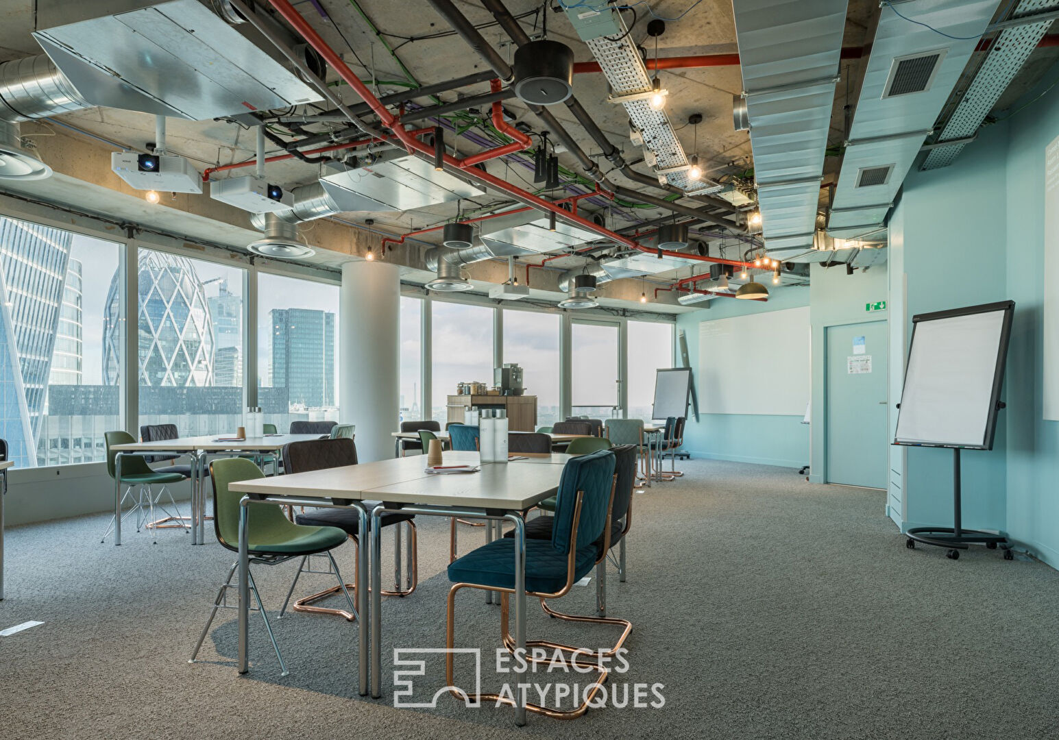 Les espaces de la défense