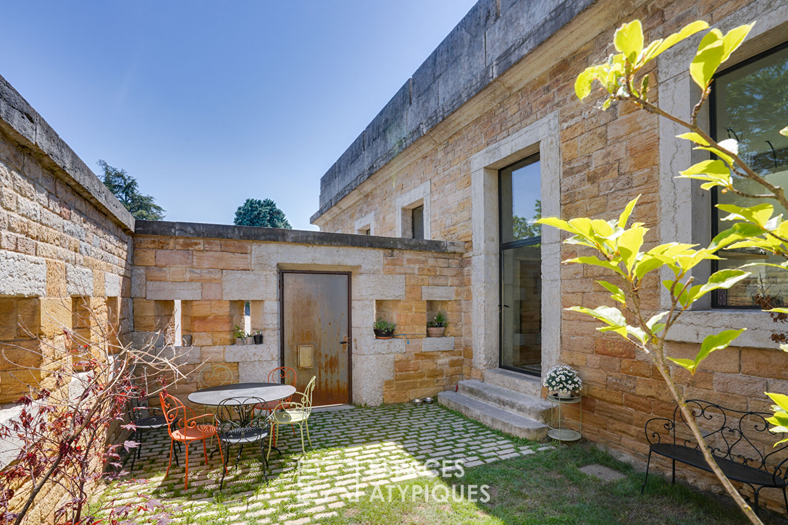 Military bastion renovated by an architect