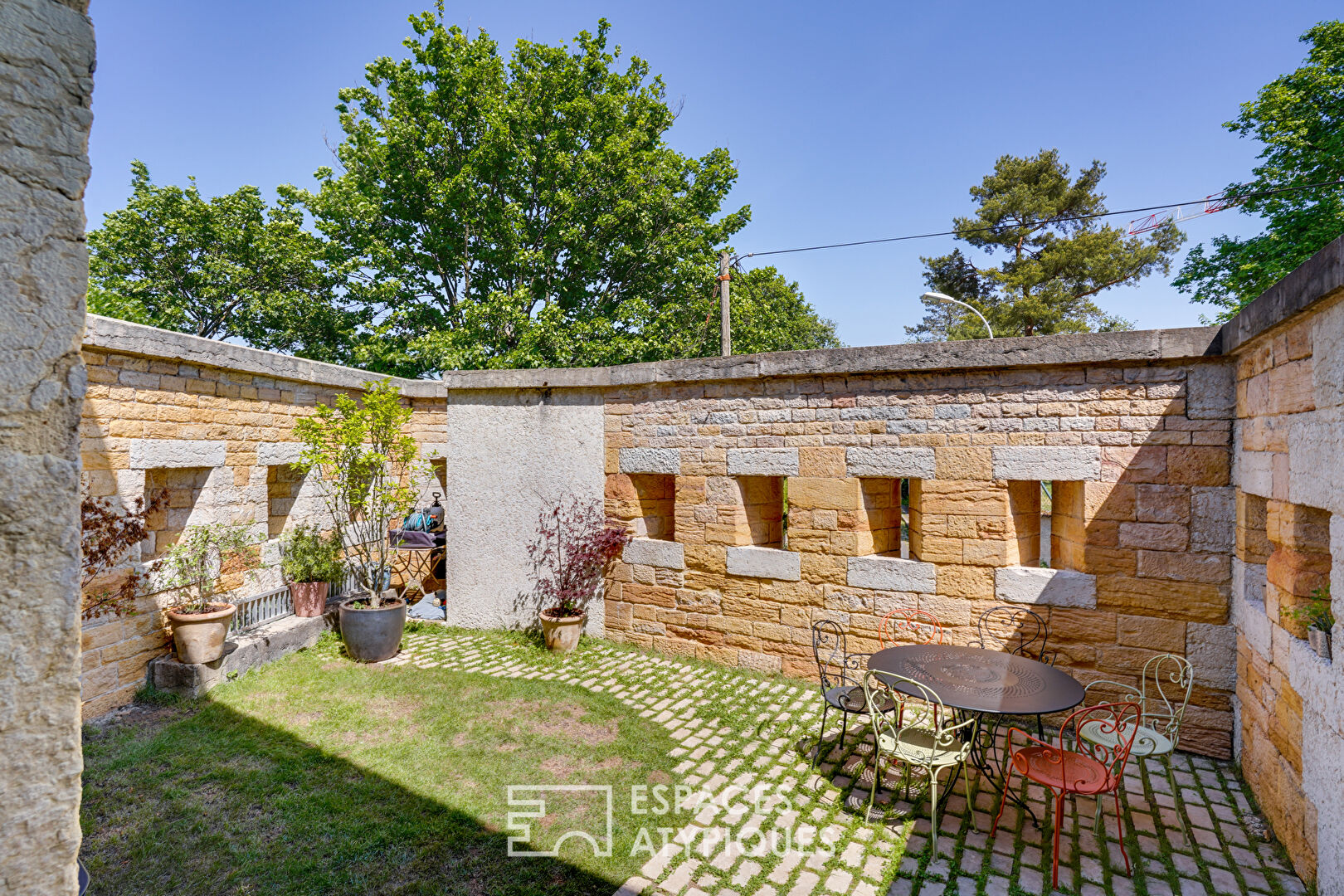 Military bastion renovated by an architect