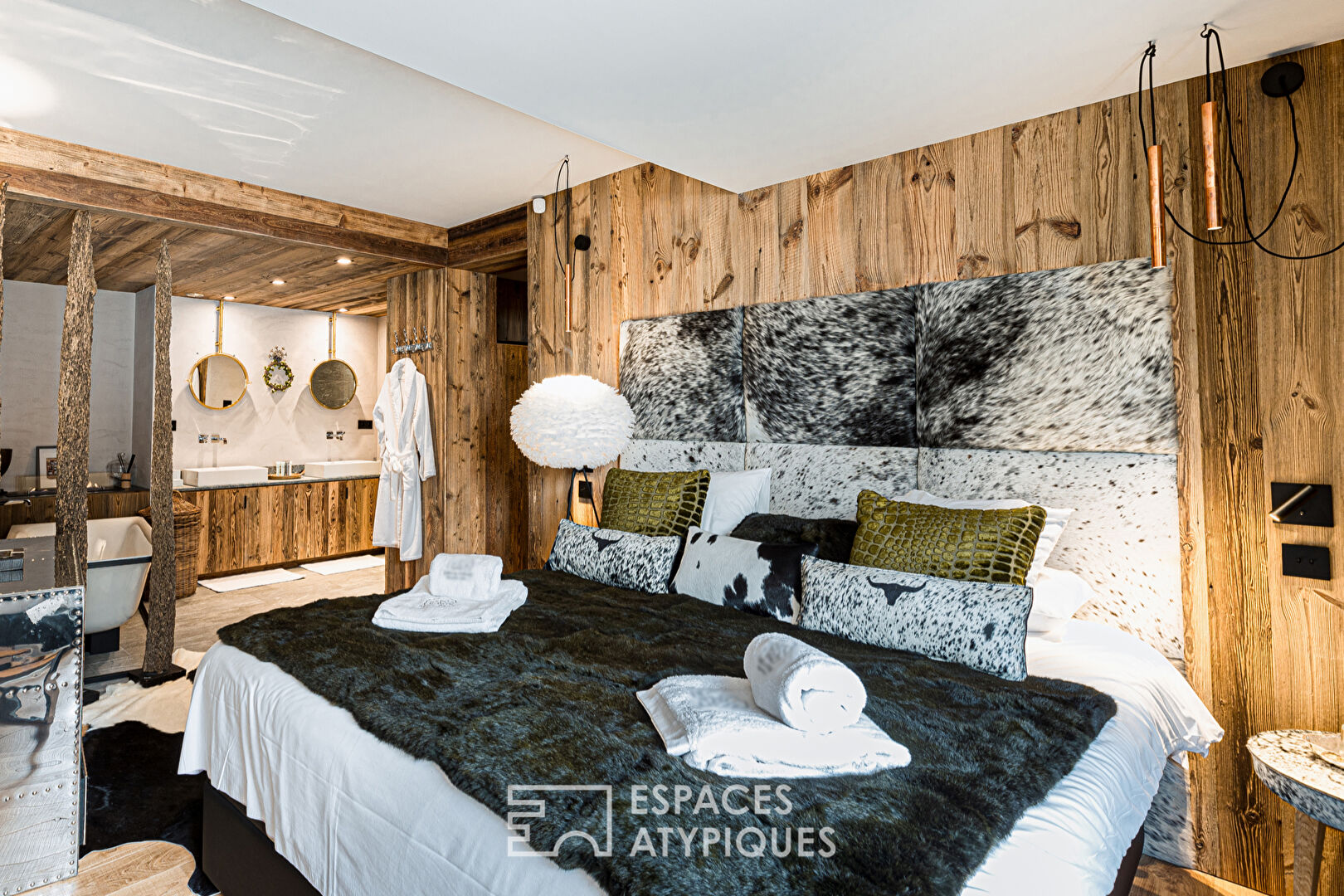 Mountain View Luxury Chalet 2