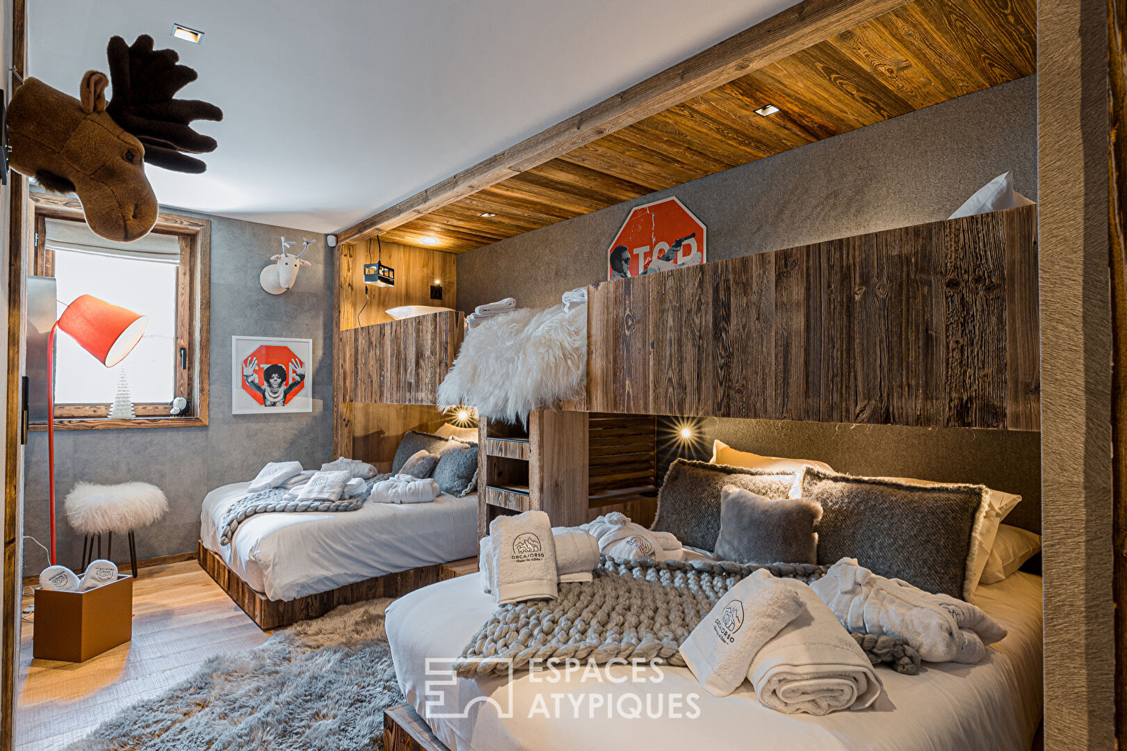 Mountain View Luxury Chalet 2