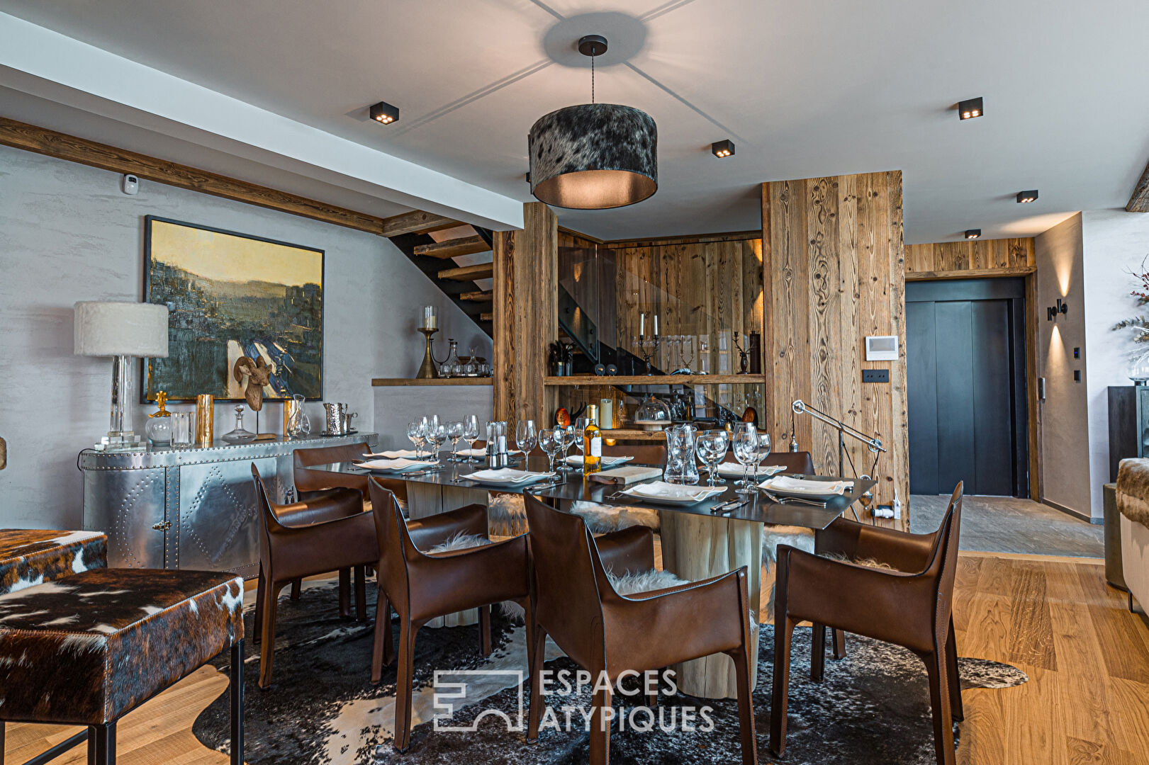 Mountain View Luxury Chalet 2