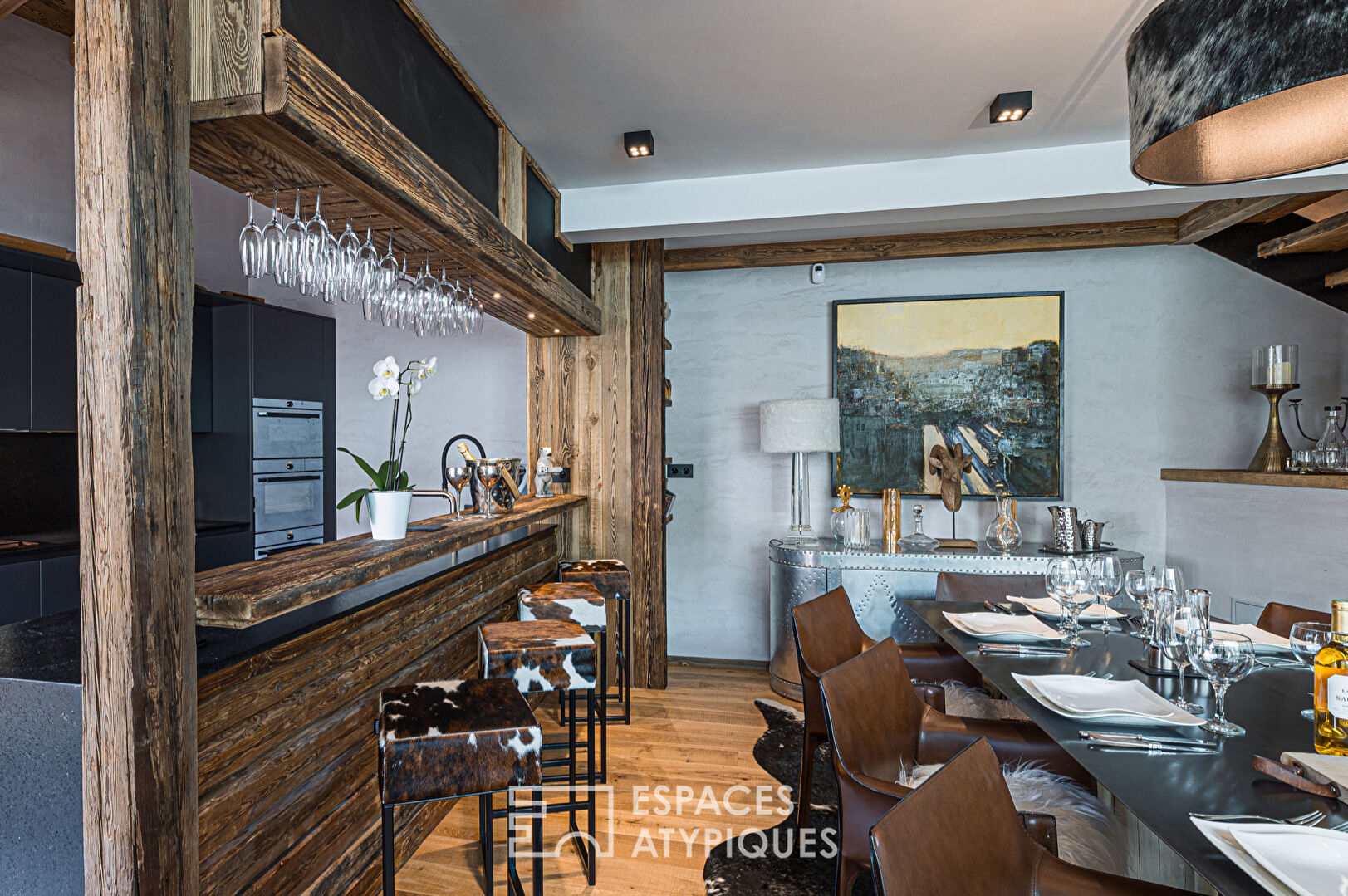 Mountain View Luxury Chalet 2