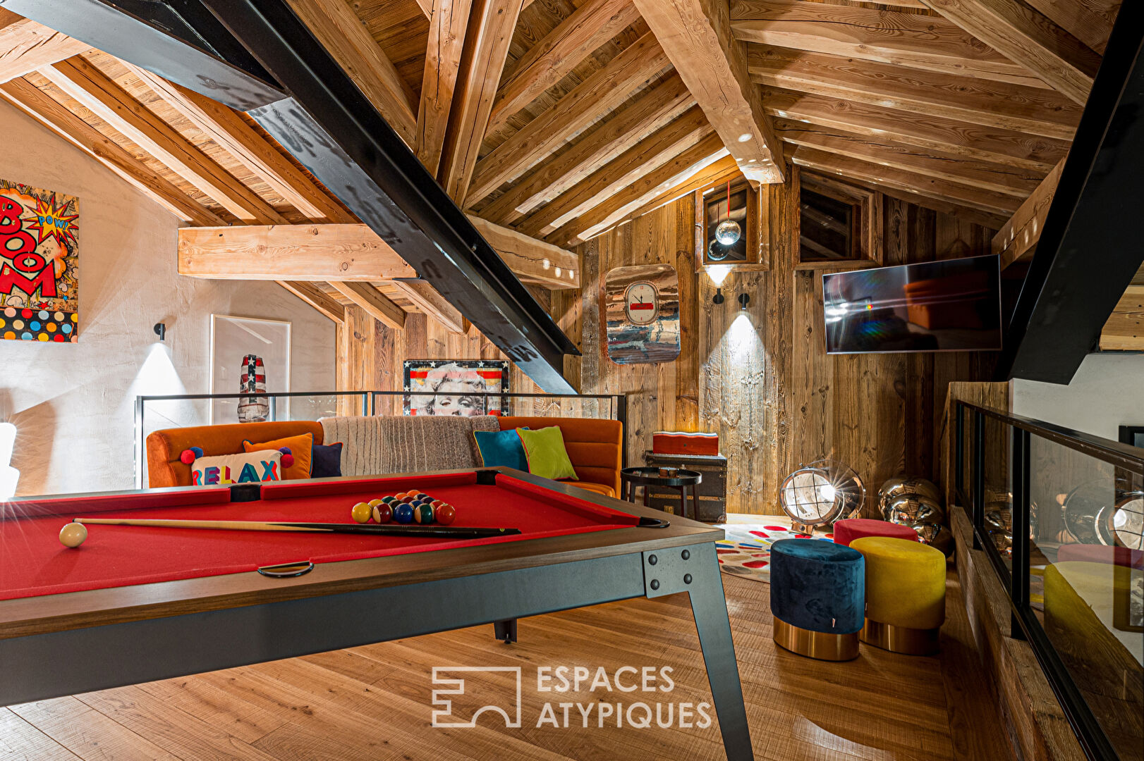 Mountain View Luxury Chalet 2