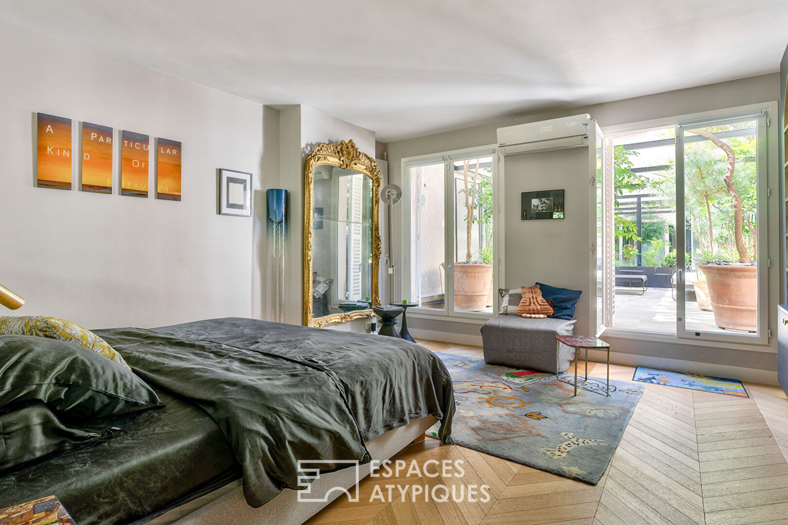 Duplex in a private hotel
