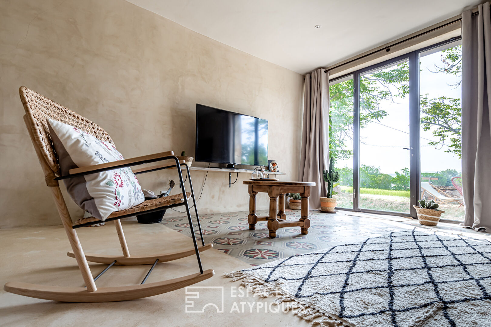 Beige lime house