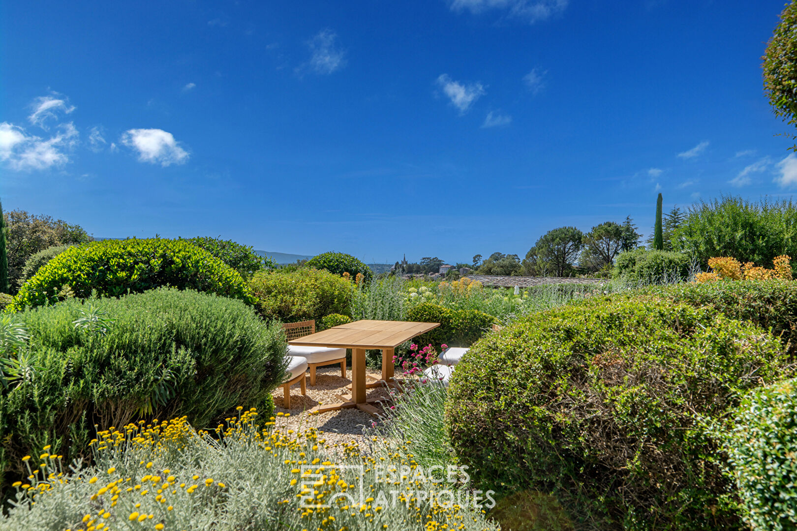 The hamlet of Luberon